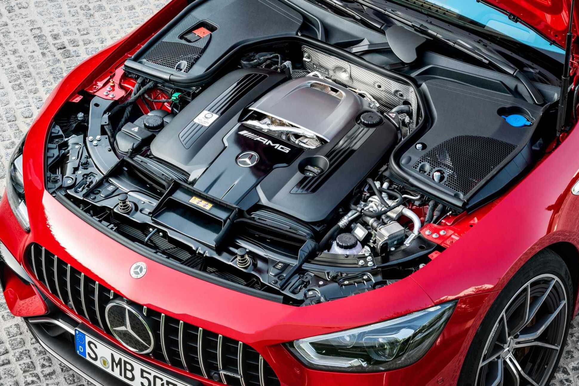 Mercedes-AMG обещает оставить двигатель V8 ещё на десять лет — Motor