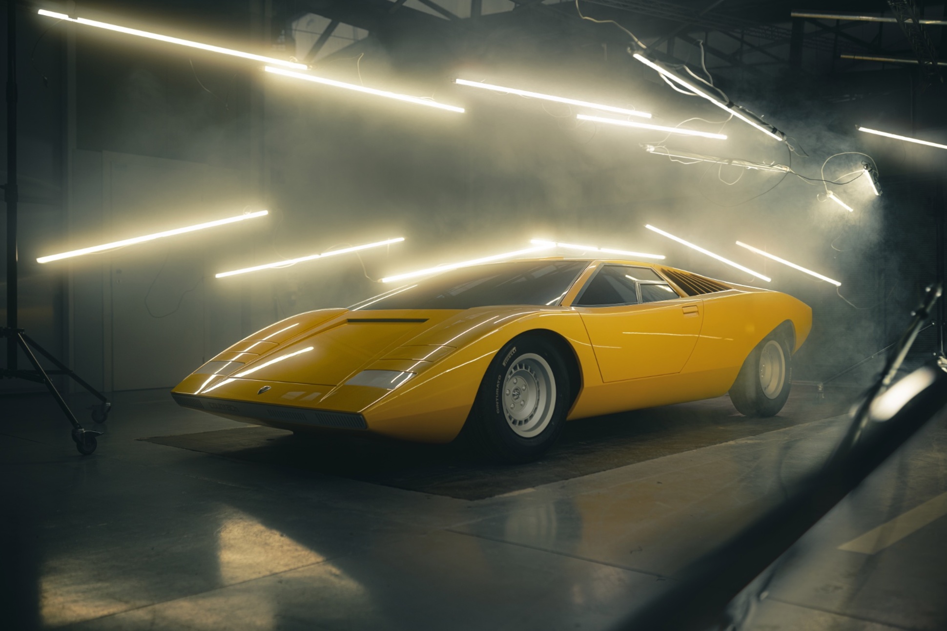 Lamborghini построила реплику самого первого Countach — Motor