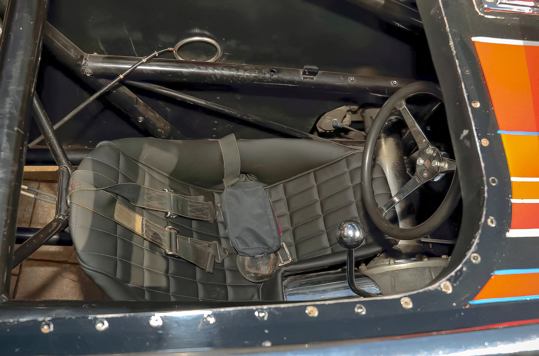 Посмотрите на уникальный одноместный хот-род Buick, у которого четыре мотора V8