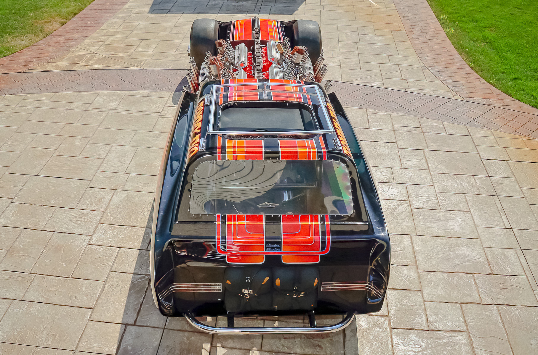 Посмотрите на уникальный одноместный хот-род Buick, у которого четыре мотора V8