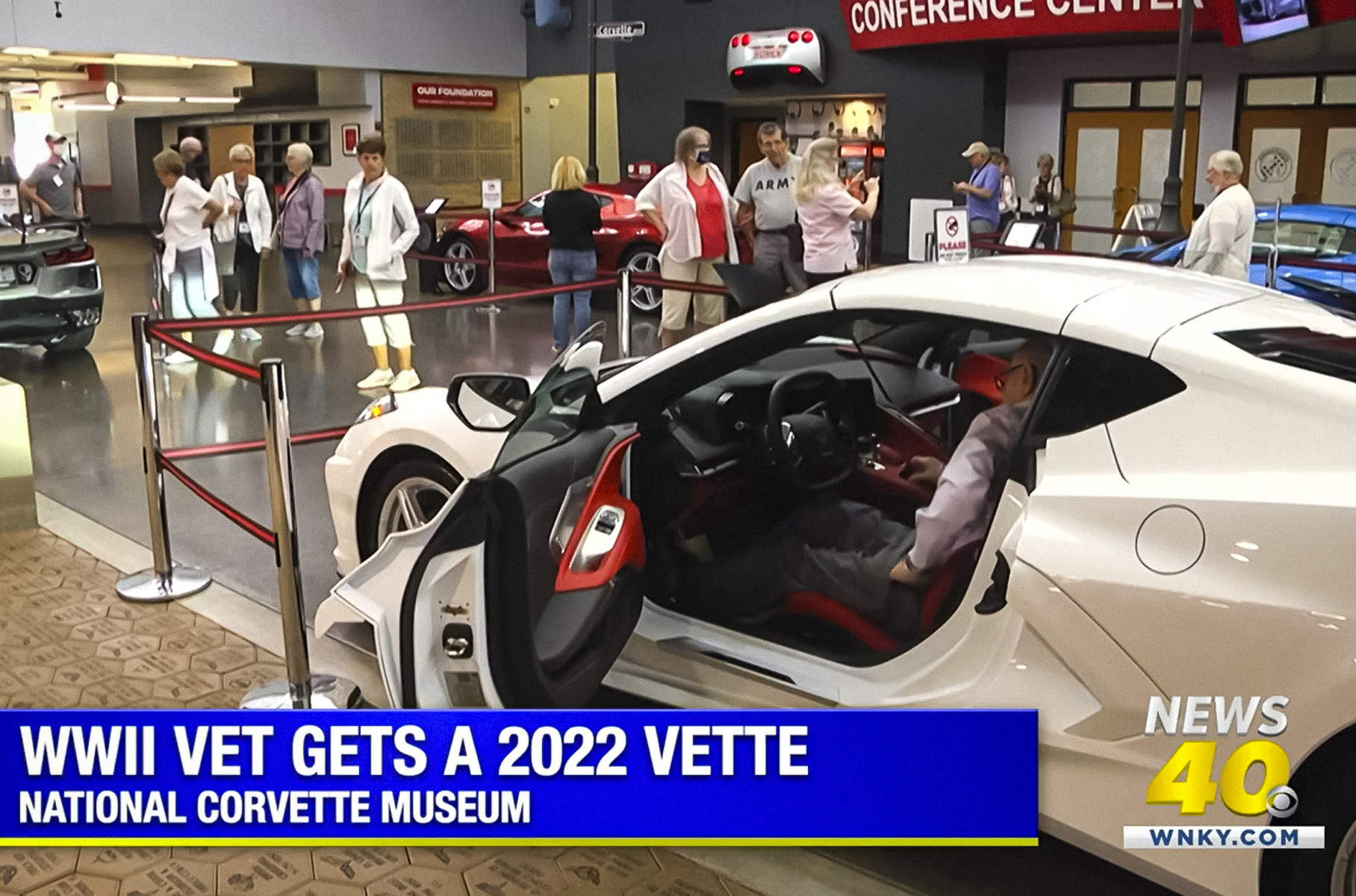 95-летний ветеран Второй мировой исполнил мечту и купил Chevrolet Corvette