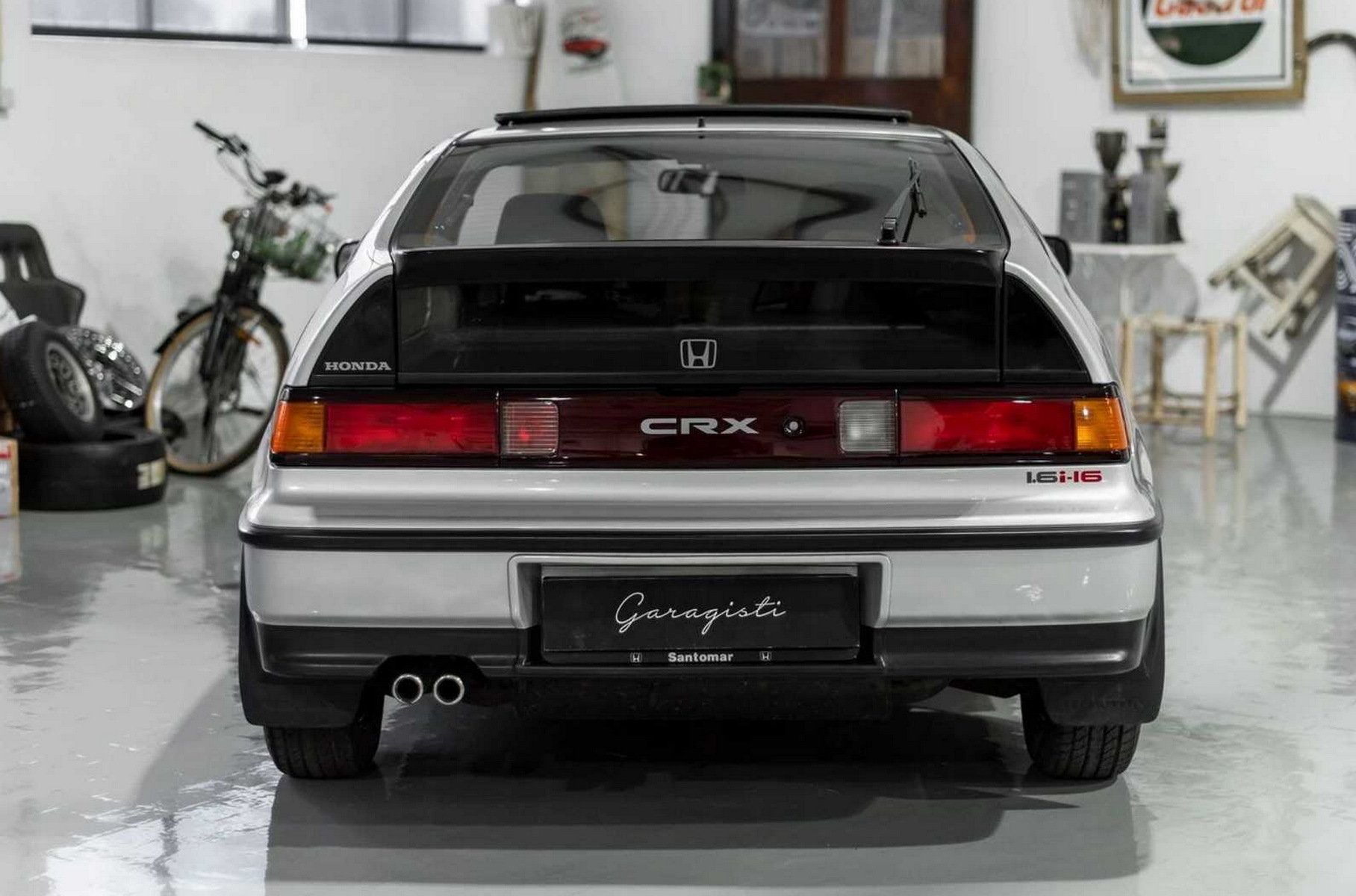 В продаже появилась новая Honda Civic 1990 года выпуска