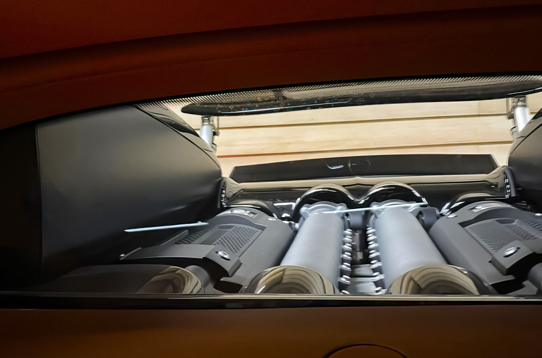 11-летний Bugatti Veyron с минимальным пробегом продают в Москве за 110 миллионов рублей