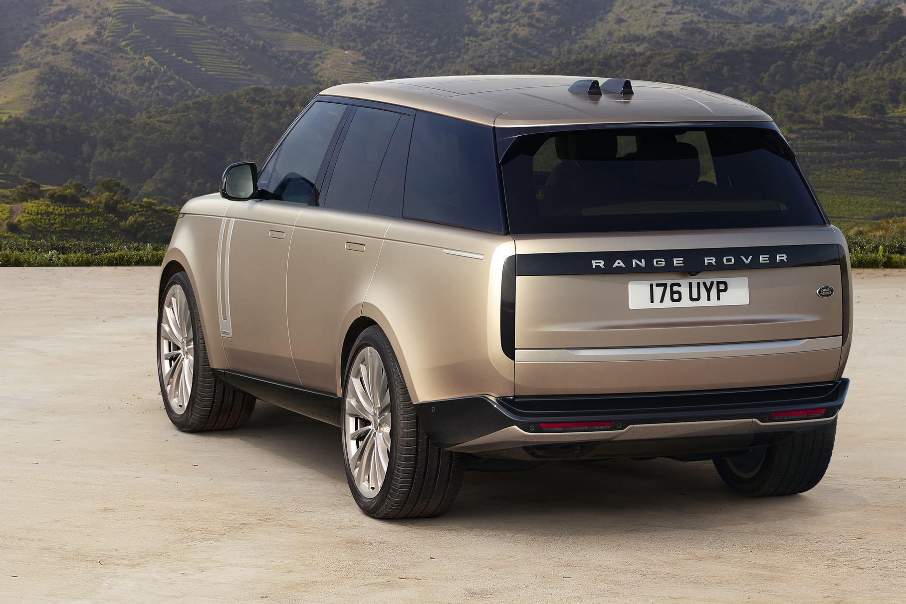 Range rover все комплектации по порядку