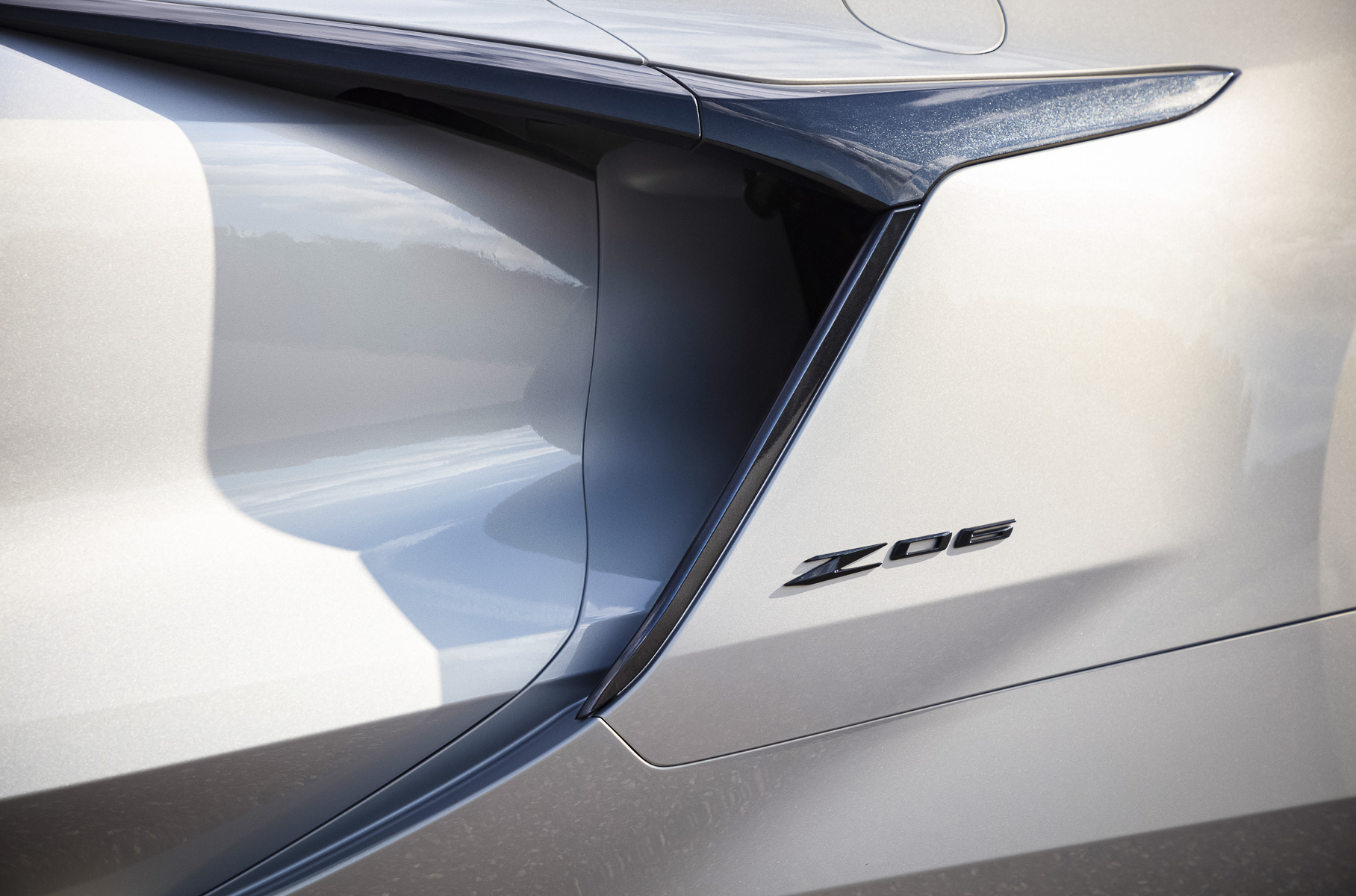 670 сил и 2,6 секунды до 97 километров в час: представлен «заряженный» Chevrolet Corvette Z06