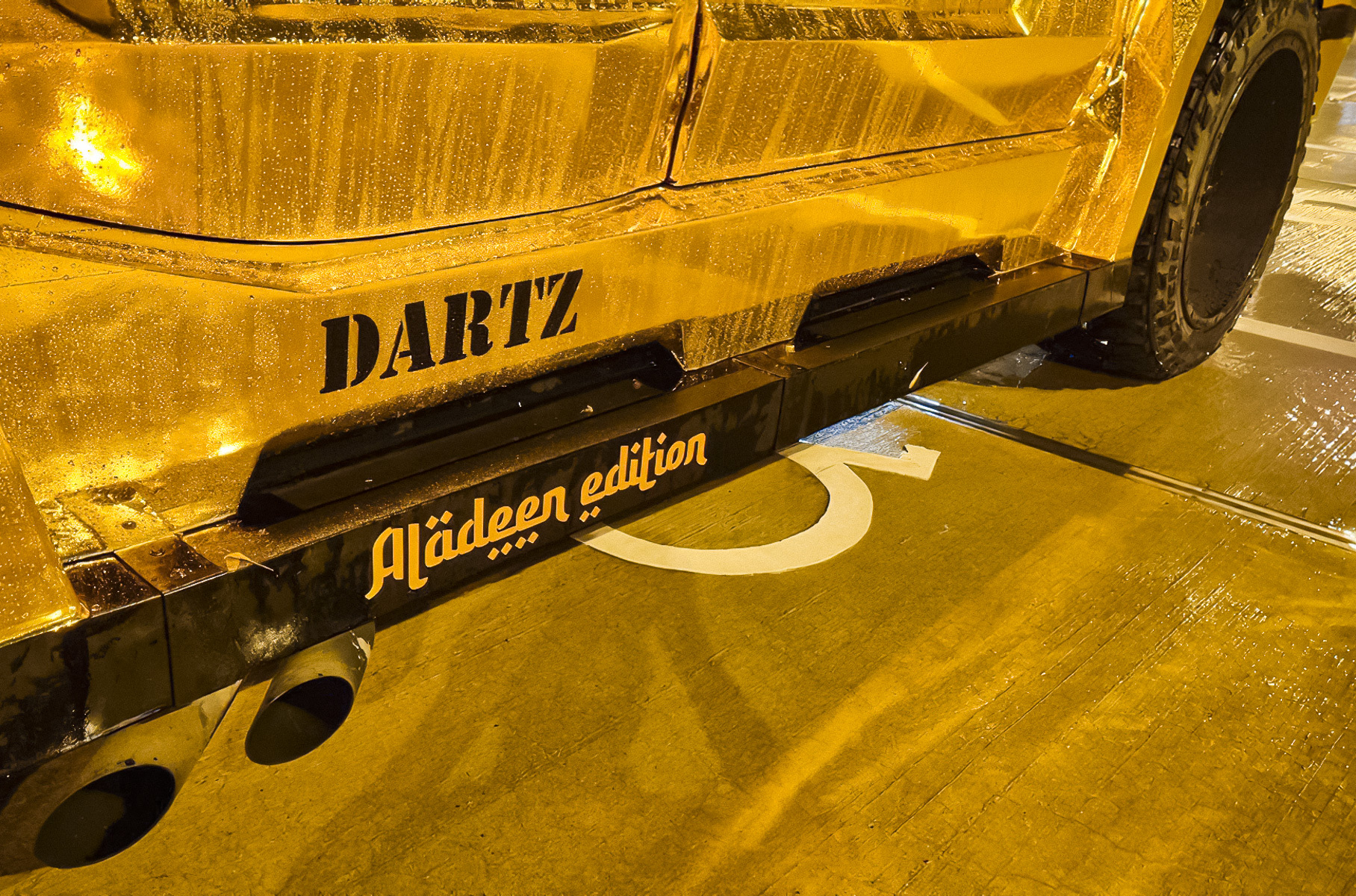 Золотой Dartz Prombron из «Диктатора» выставили на продажу