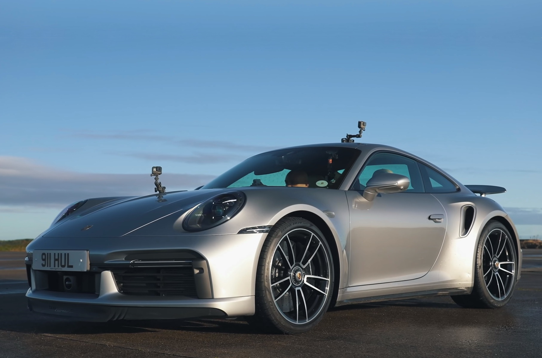 Taycan Turbo s Р›РёС‚РІРёРЅ