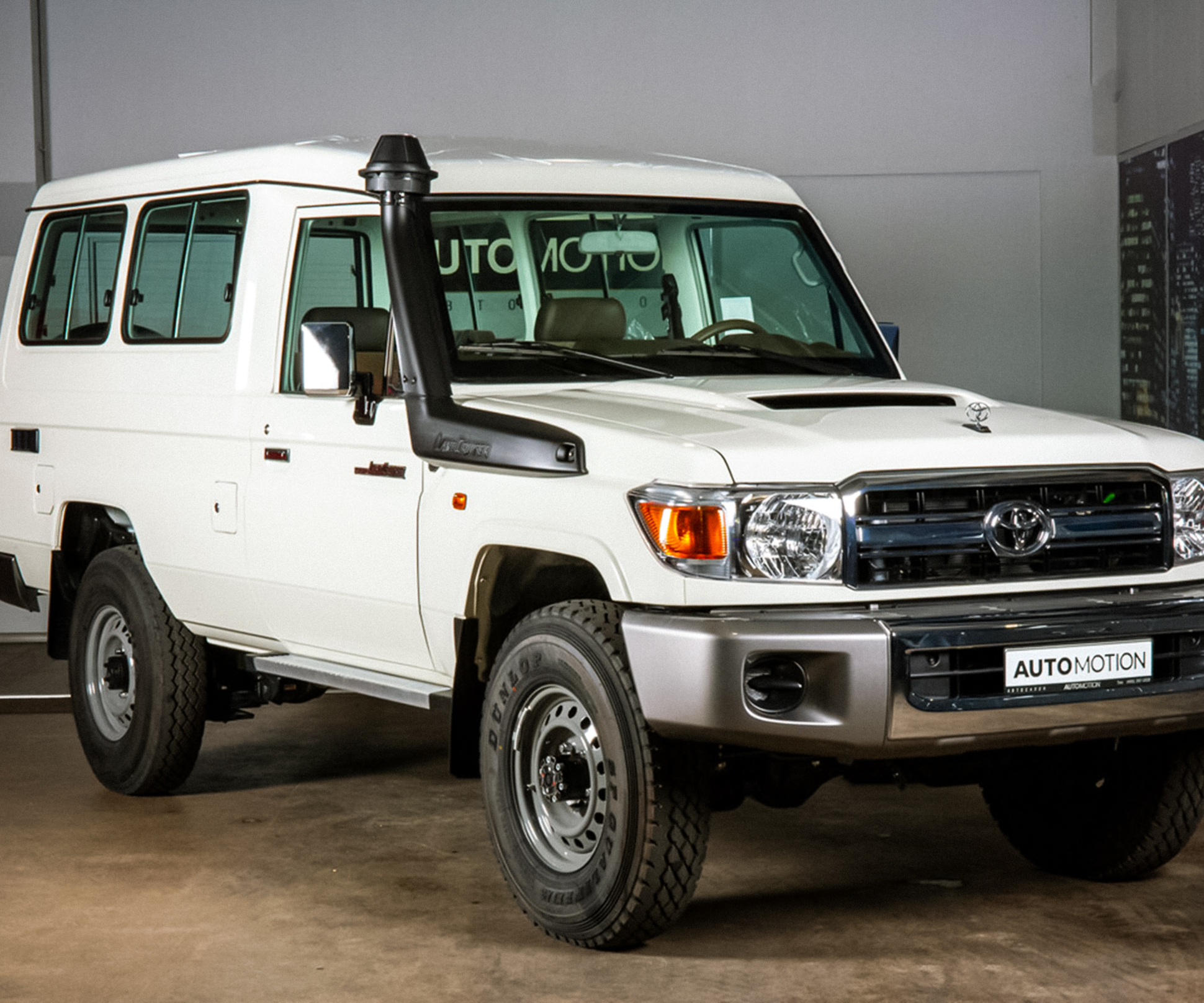 Самый дешевый новый Toyota Land Cruiser стоит 5,6 миллиона рублей. И это не  «трехсотка» — Motor