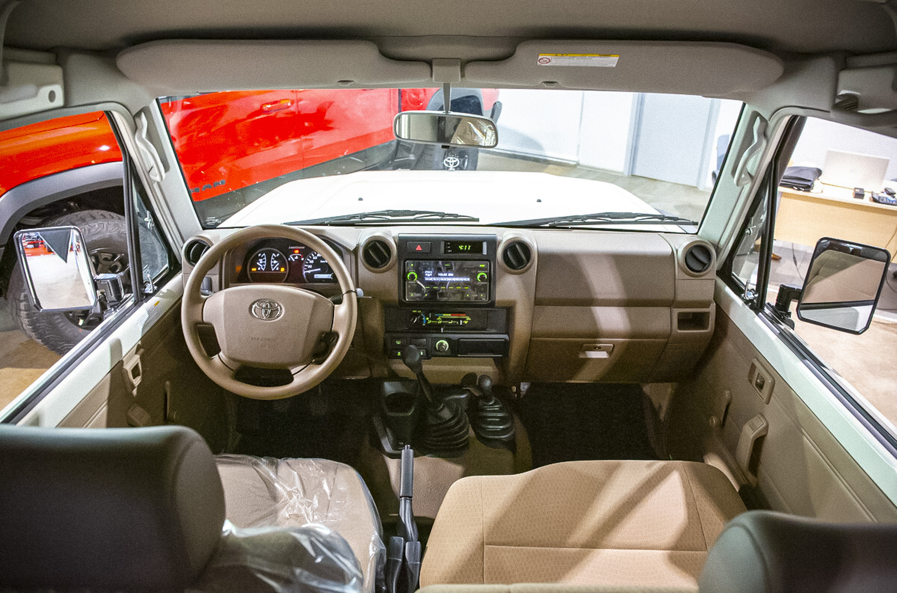 Toyota Land Cruiser 70