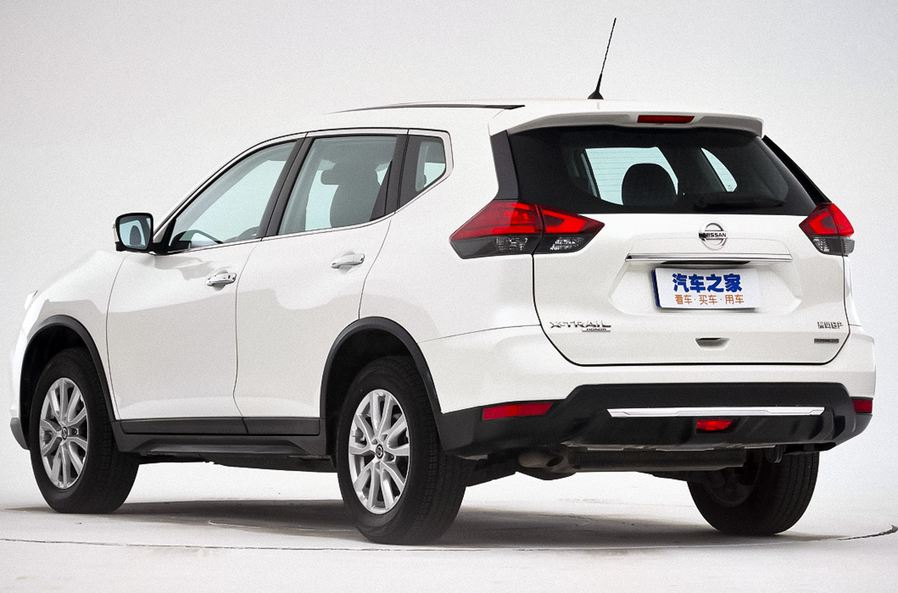 Nissan будет выпускать X-Trail старого и нового поколения одновременно