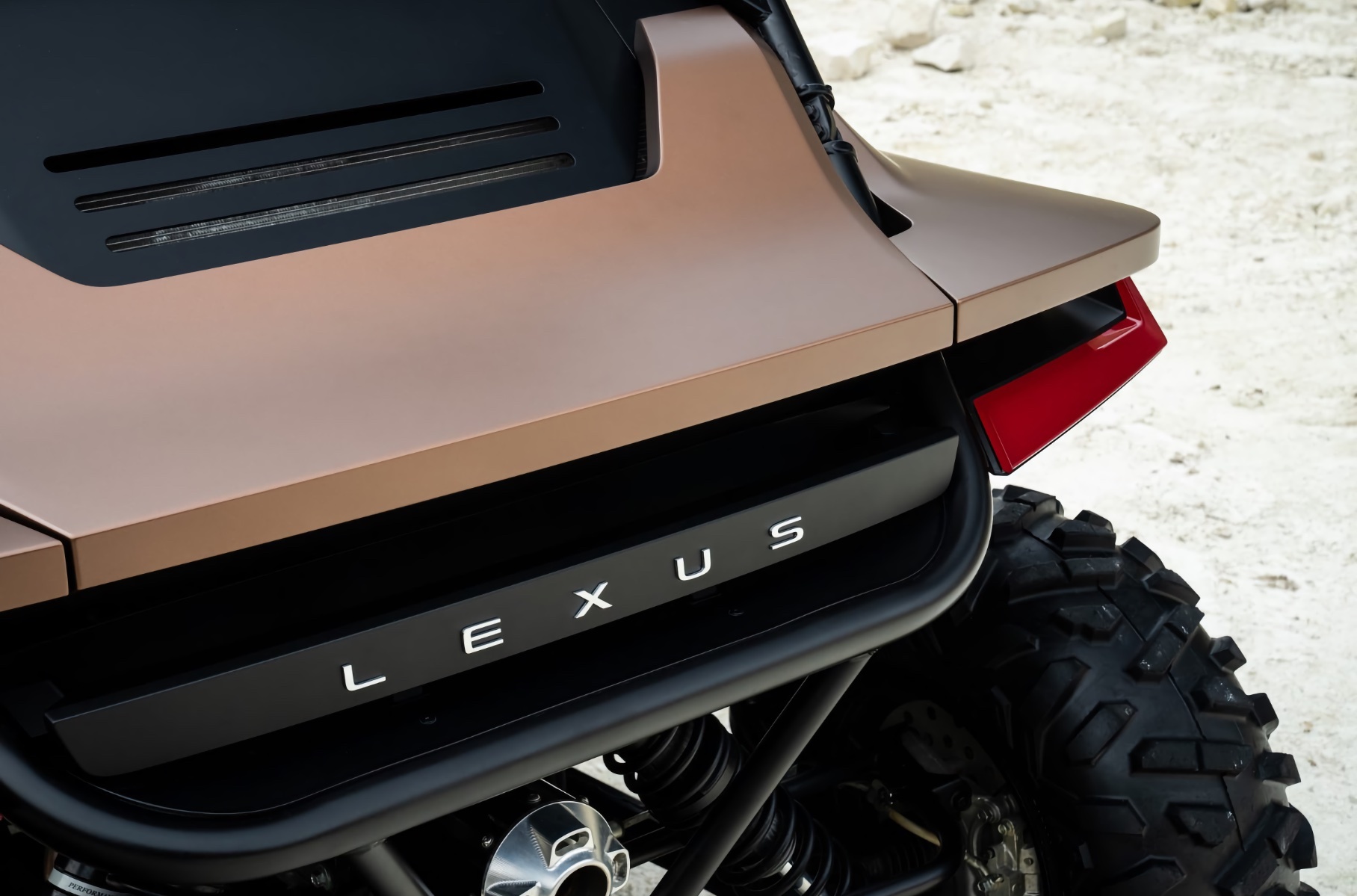 Водородный багги Lexus: раскрыты подробности