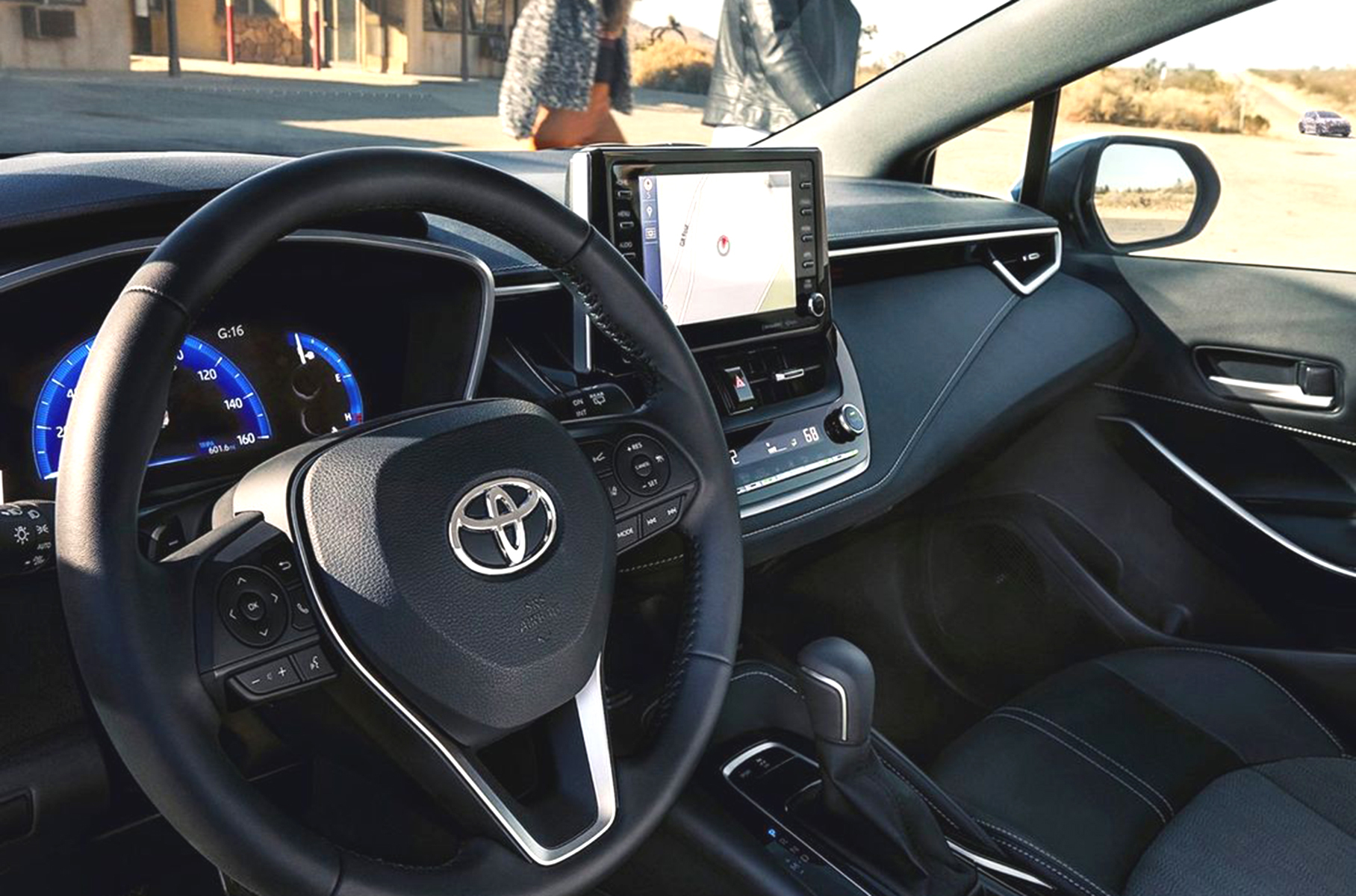 Toyota показала новую фотографию «заряженной» Corolla