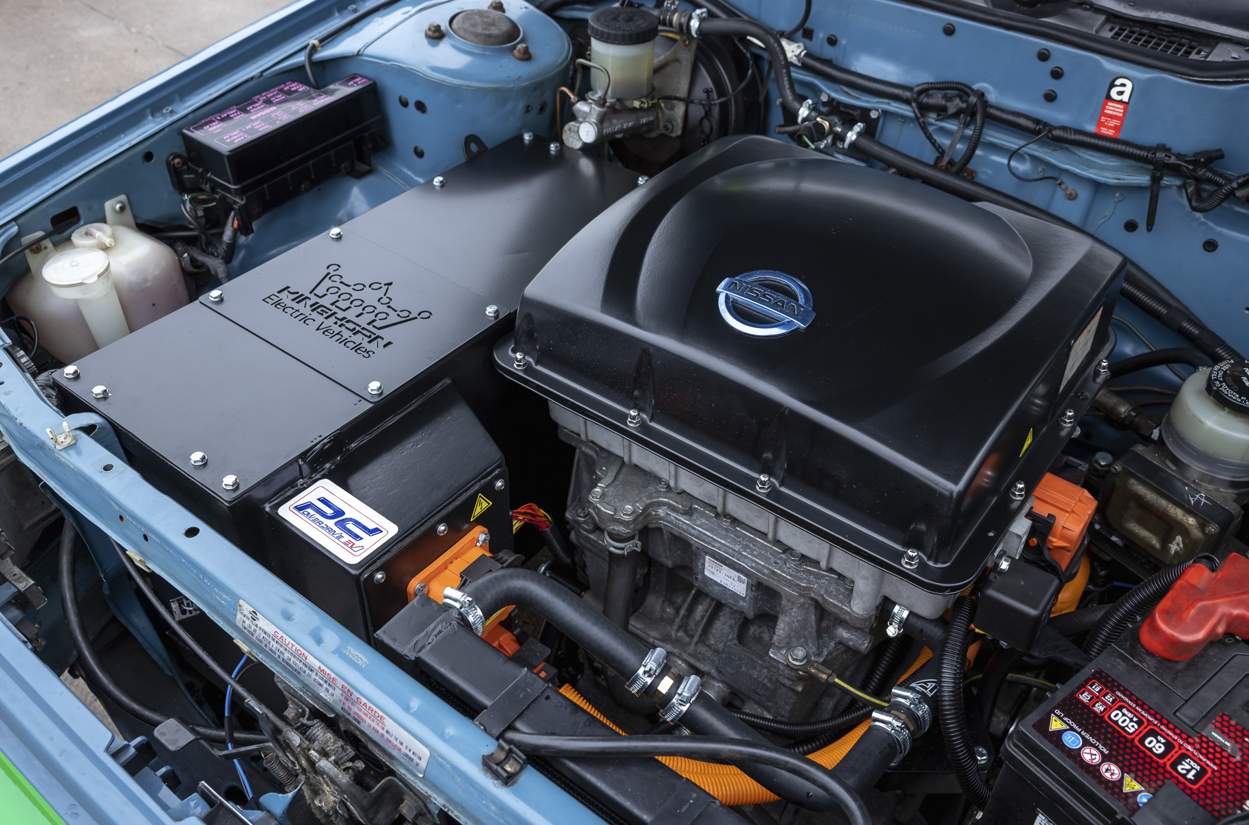 Nissan возродила ретро-хэтчбек Bluebird в виде электрокара