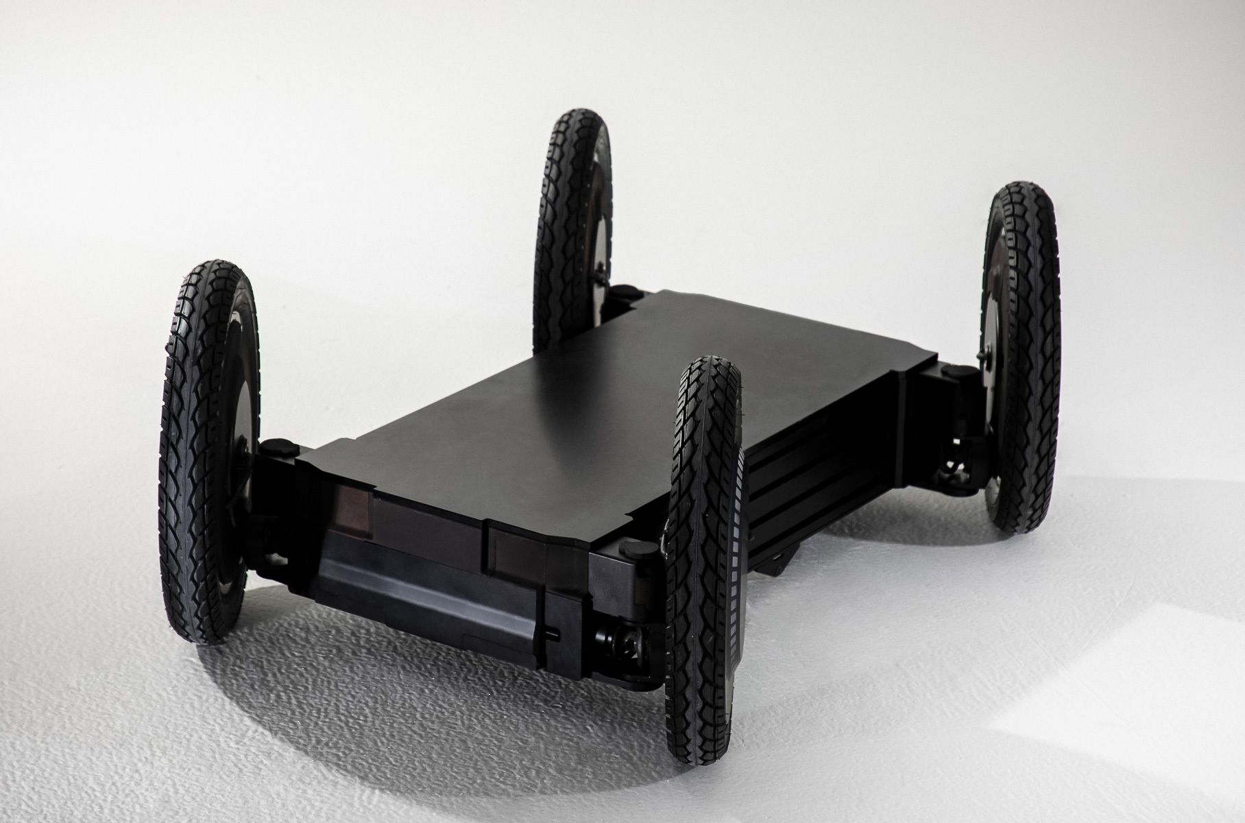 Hyundai представил роботизированную коляску с электроприводом