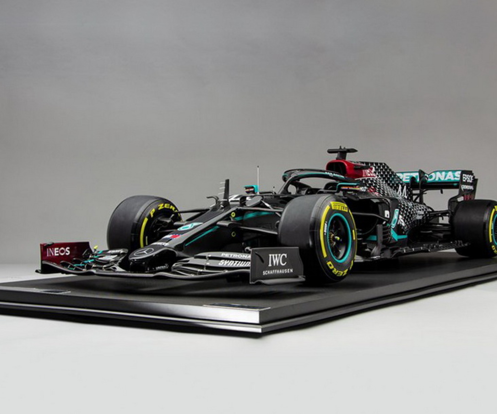 Модели болидов формулы. Mercedes-AMG f1 w11 EQ Performance 2020. Модель Mercedes AMG f1 w11 EQ Performance 1/12. Mercedes f1 w11 EQ Performance. AMG f1 w09 EQ Power+.