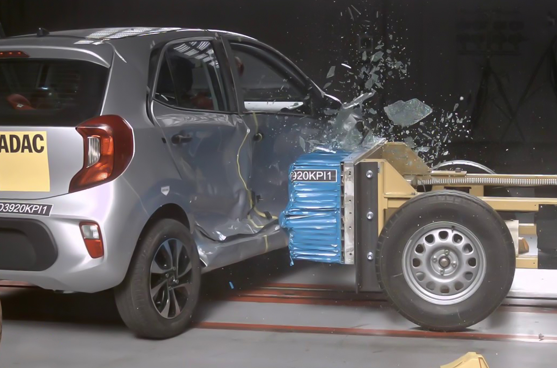 В итоге эксперты назвали машину небезопасной и не рекомендовали её покупать. Специалисты Latin NCAP предложили производителю доработать латиноамериканскую модификацию по образцу европейской, заслужившей в 2017-м три звезды от Euro NCAP: тому автомобилю досталось 79 процентов за безопасность взрослых, 64 процента за защиту детей, 54 процента за безопасность пешеходов и 25 процентов за различные системы.