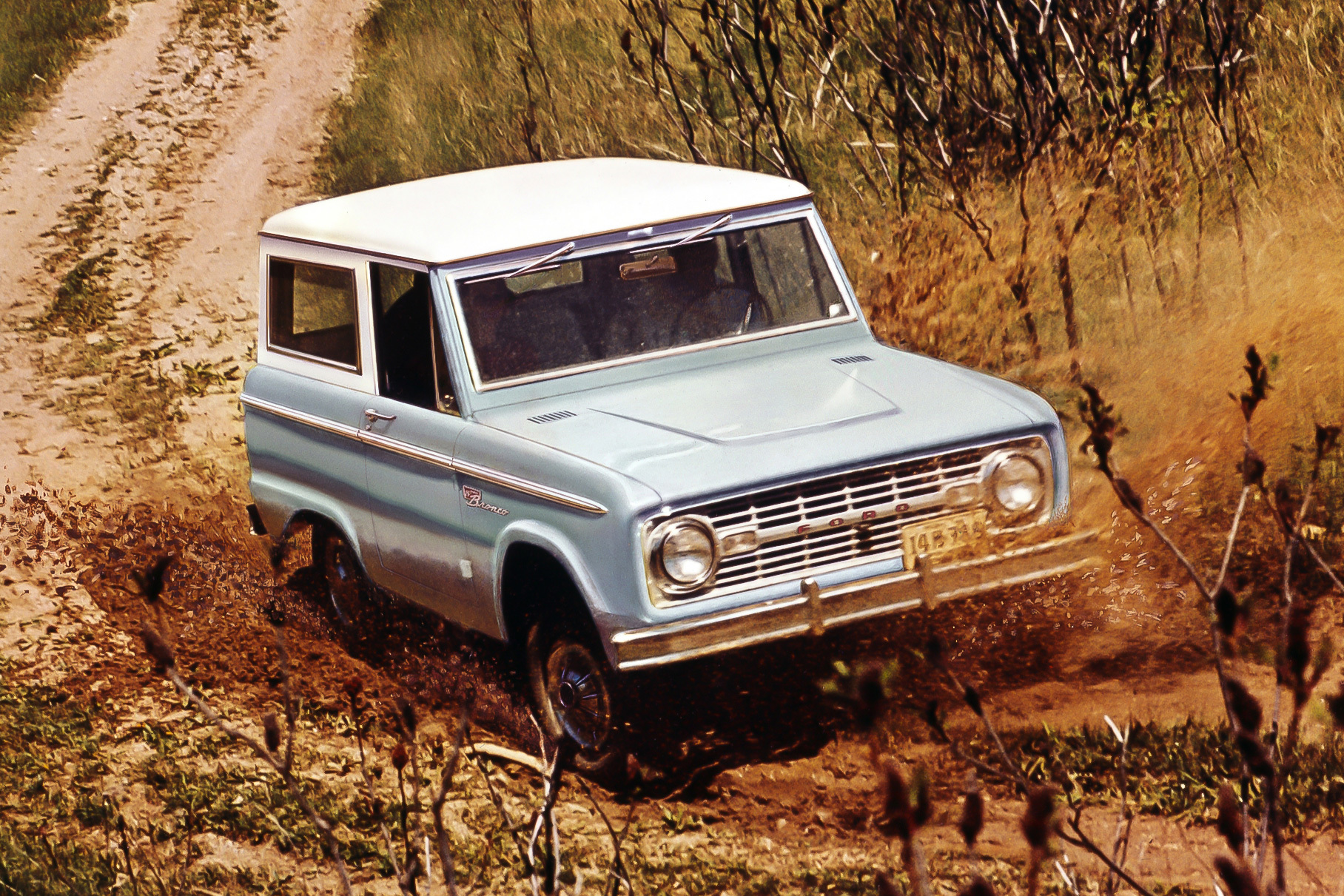Ford Bronco первого поколения выпускали с 1966 года