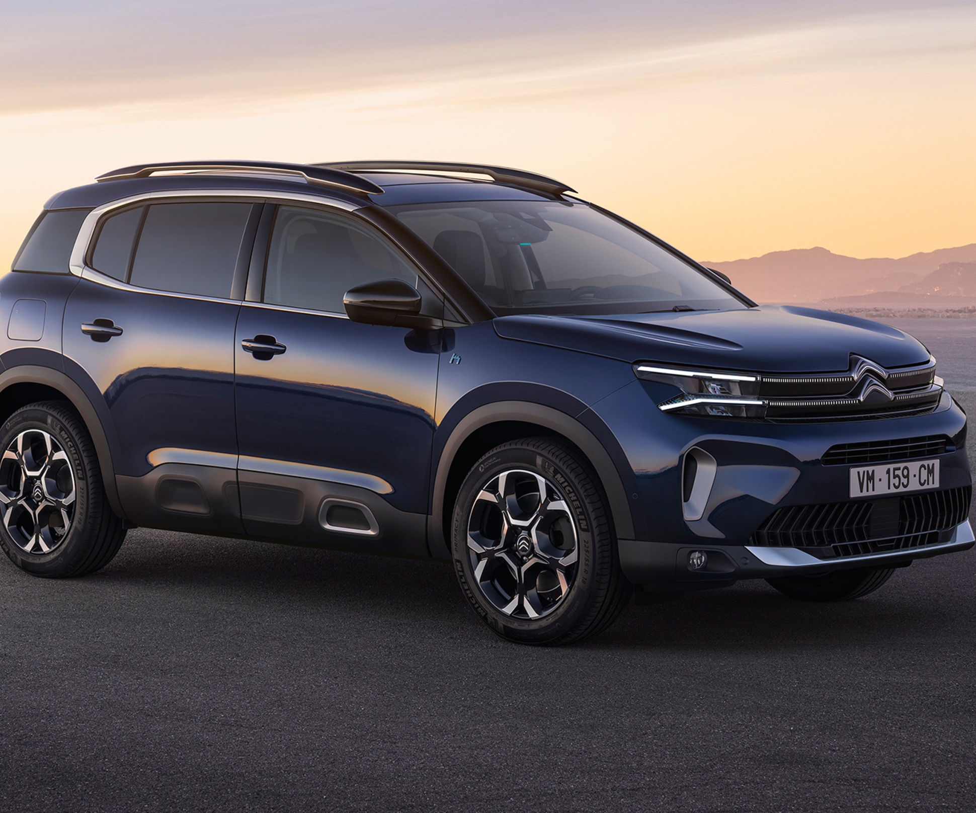 Citroen официально представил обновленный C5 Aircross. Модель появится и в  России — Motor