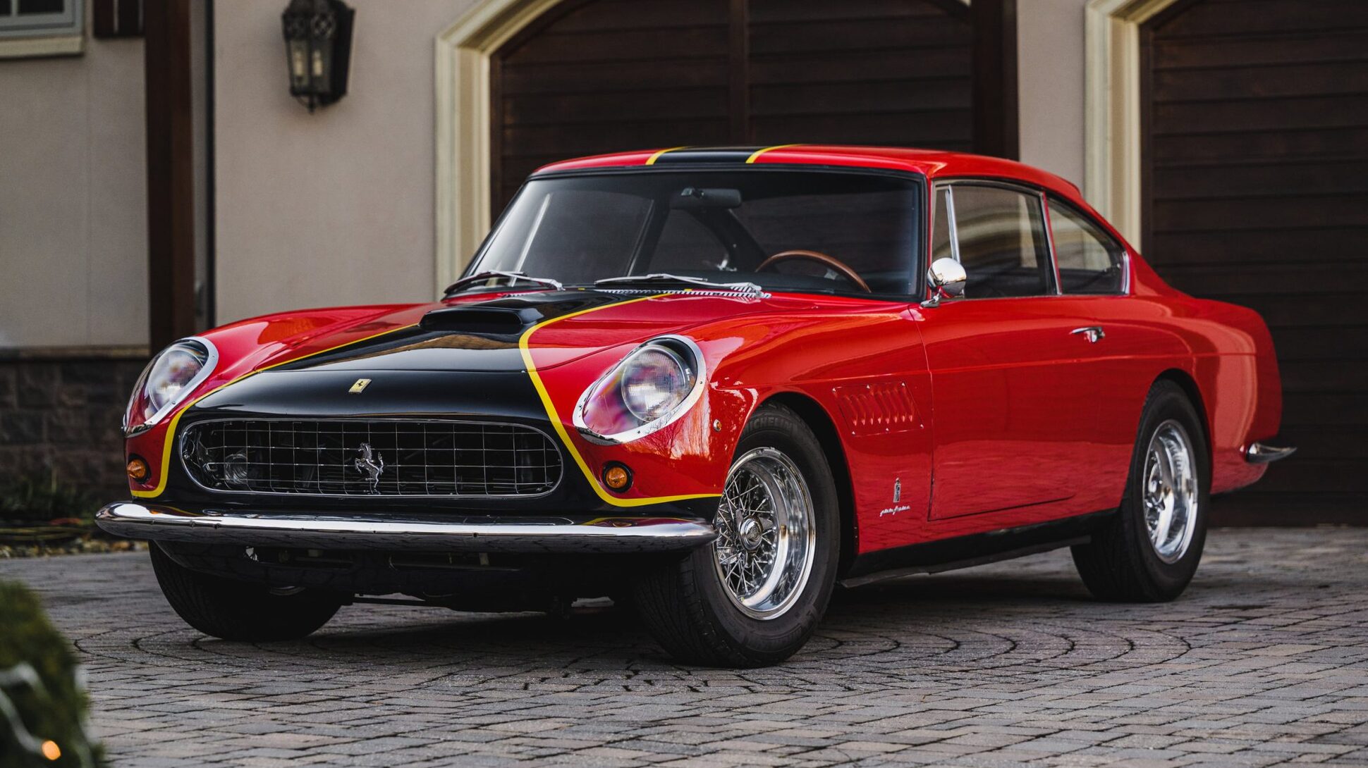 В продаже появился классический Ferrari 250 GTE с двигателем от Chevrolet —  Motor