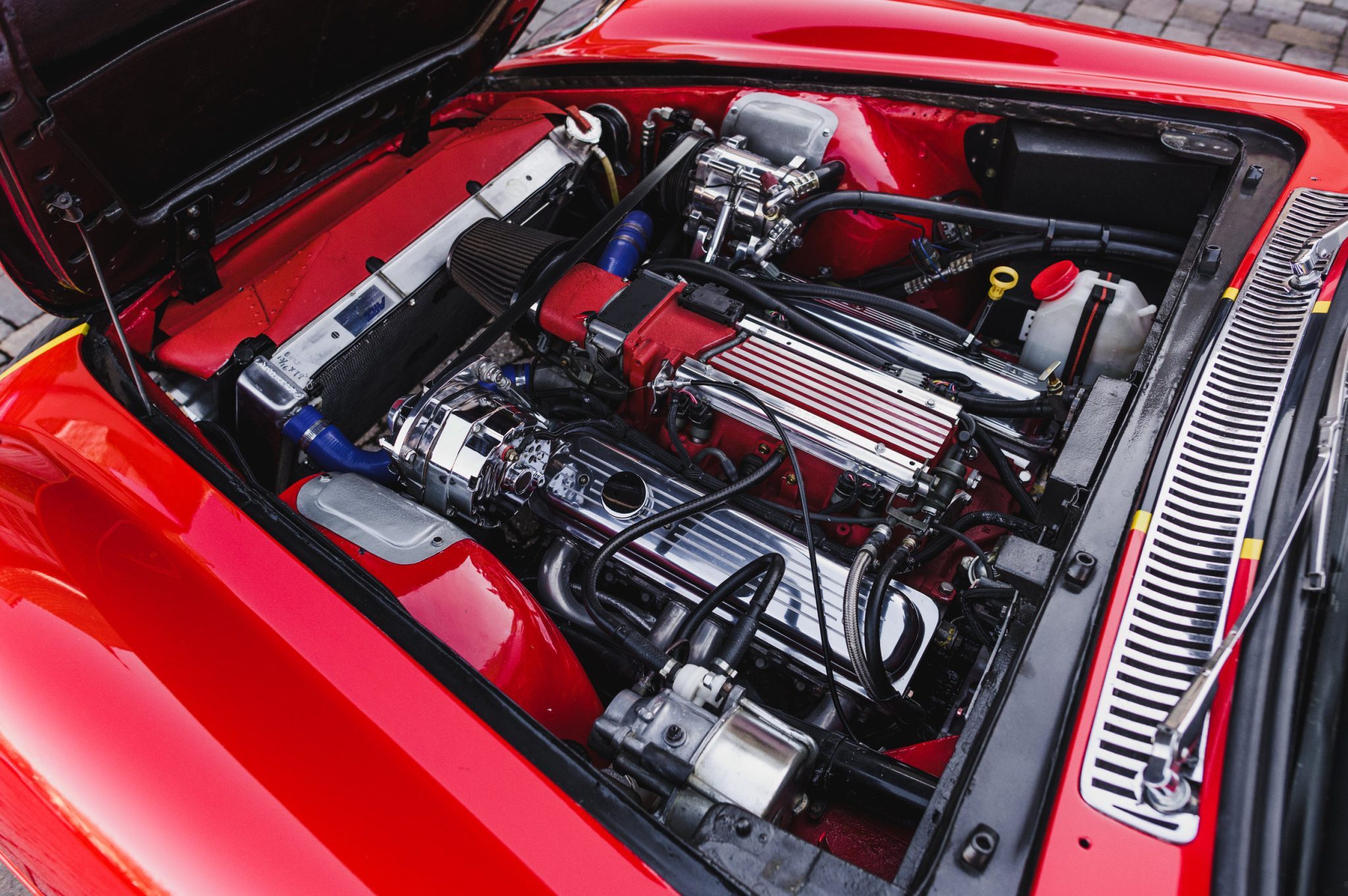 В продаже появился классический Ferrari 250 GTE с двигателем от Chevrolet