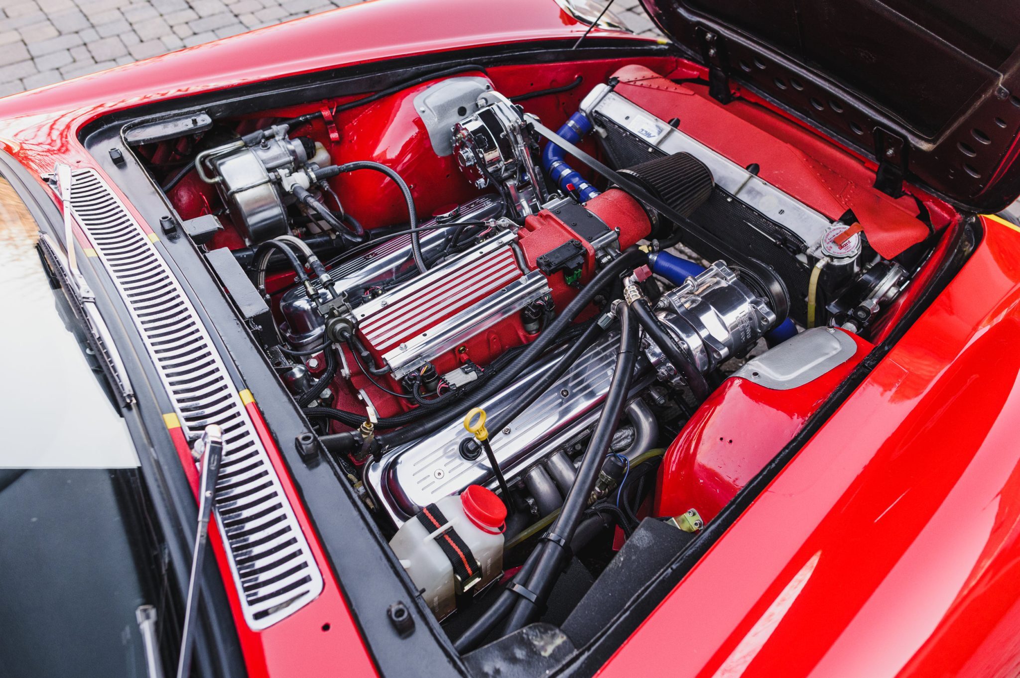 В продаже появился классический Ferrari 250 GTE с двигателем от Chevrolet