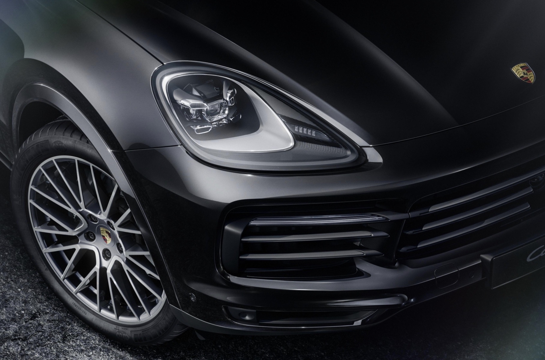 Porsche Cayenne обзавелся «платиновой» версией