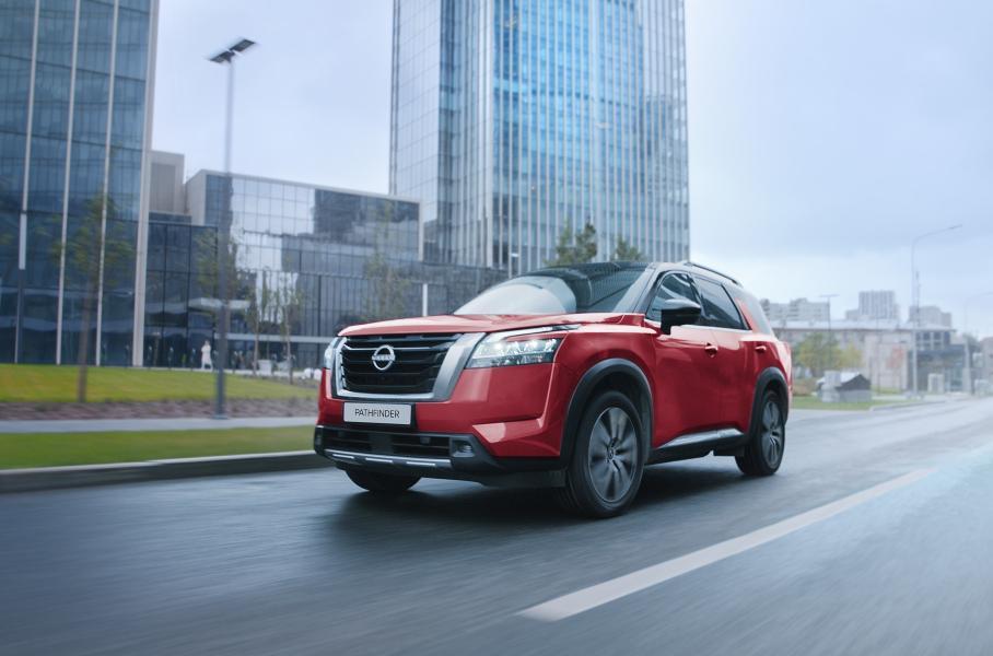 Nissan раскрыл стоимость Pathfinder нового поколения в России