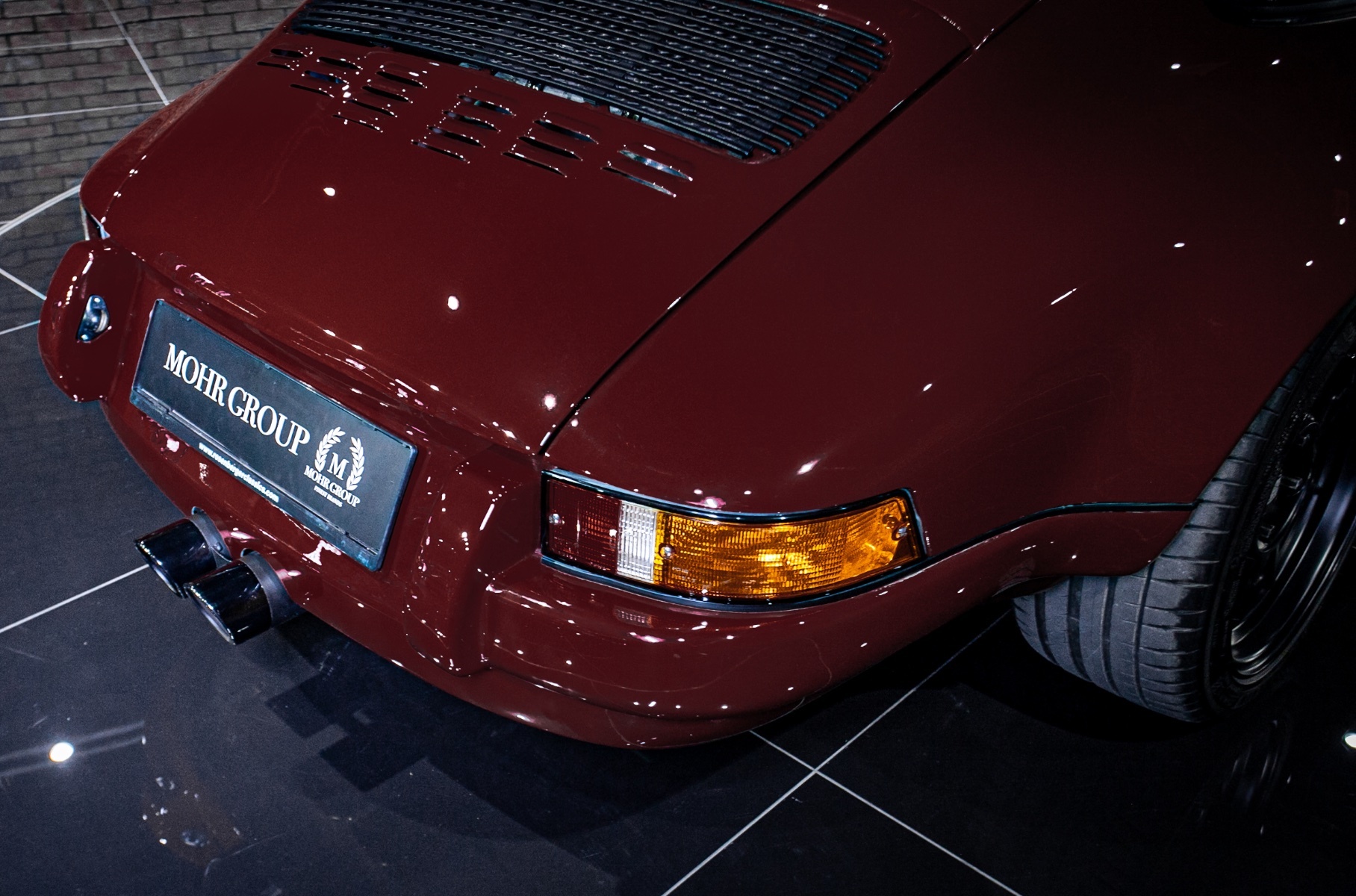 Два редких рестомода Porsche 911 выставили на продажу в Германии