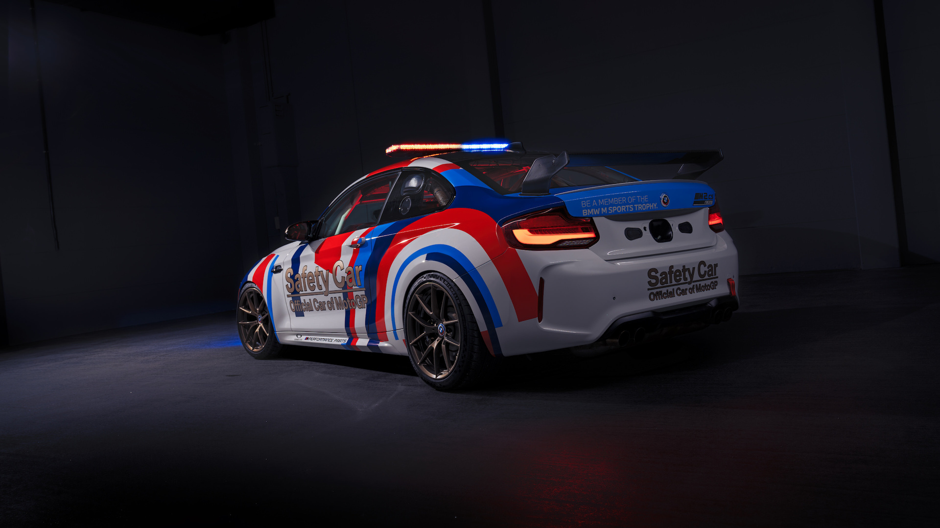 BMW M2 CS Racing получила версию для мотогонок