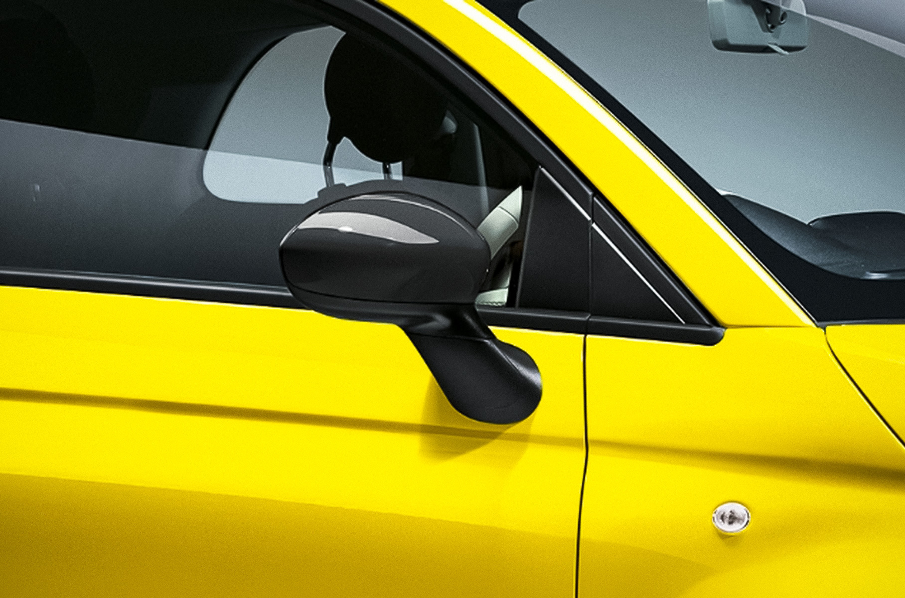 Fiat 500 получил «очень желтую» спецверсию