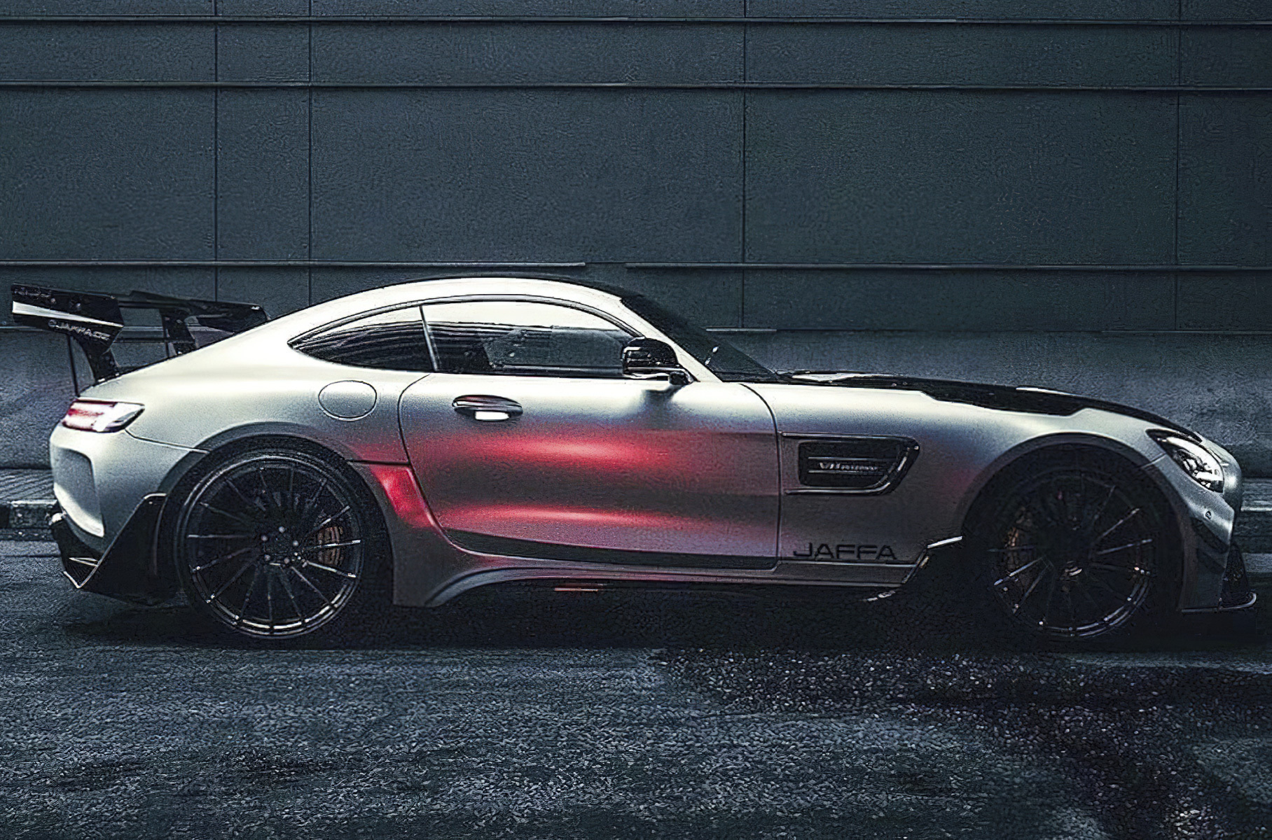 На продажу выставили Mercedes-AMG GT в необычном тюнинге. Таких в России больше нет