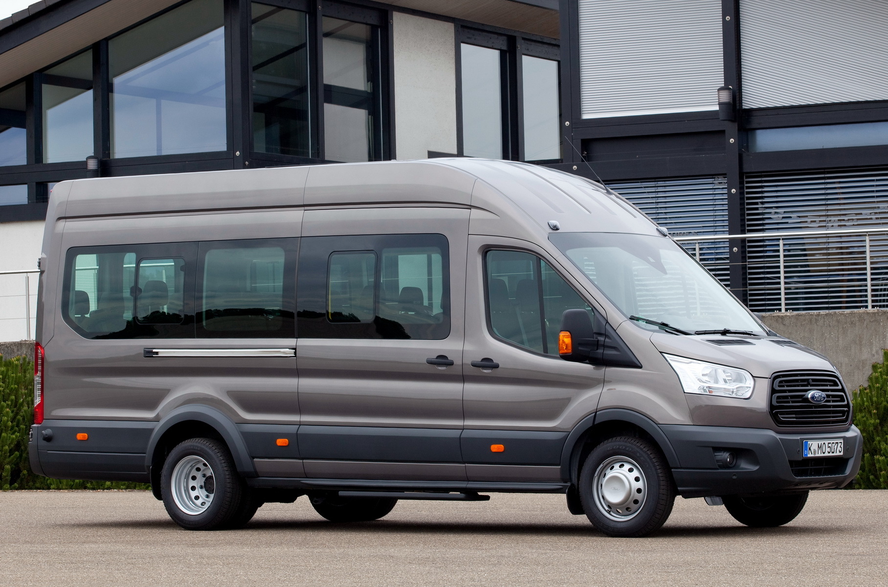 Форд транзит 19 года. Ford Transit пассажирский 2021. Форд Транзит Комби 2012. Ford Transit 460 l4h3. Ford Transit 2023.