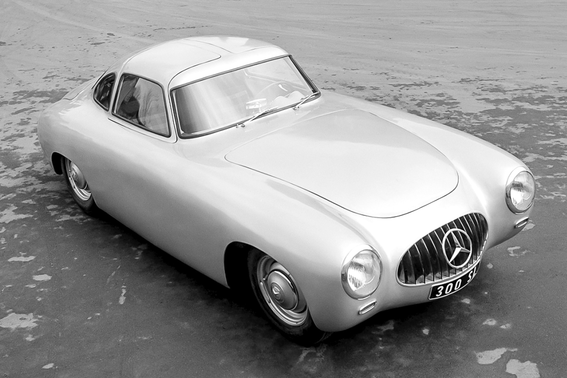 Клетка для чайки: правда и вымысел о гоночной легенде Mercedes-Benz