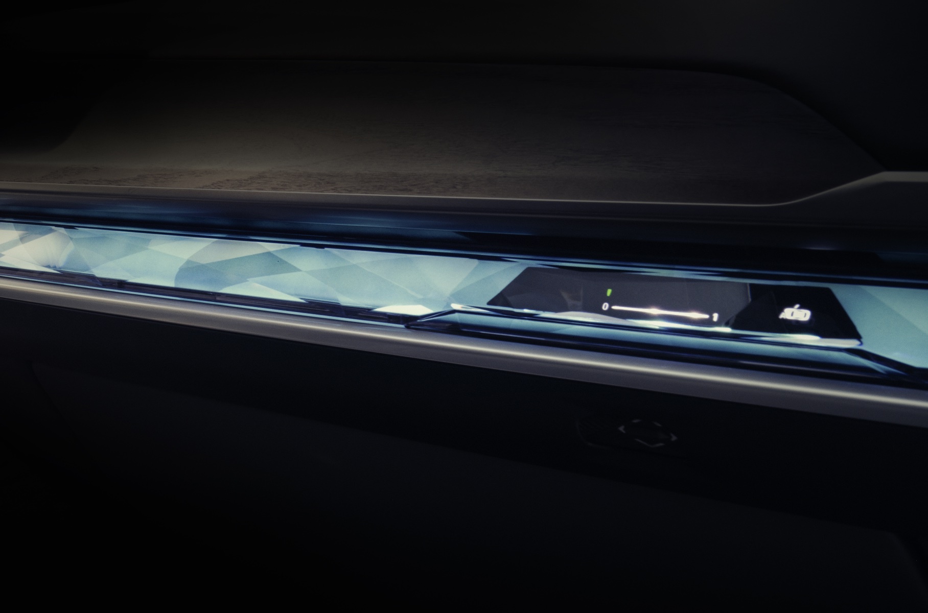 Электроседан BMW i7 получит кинотеатр с 31-дюймовым экраном