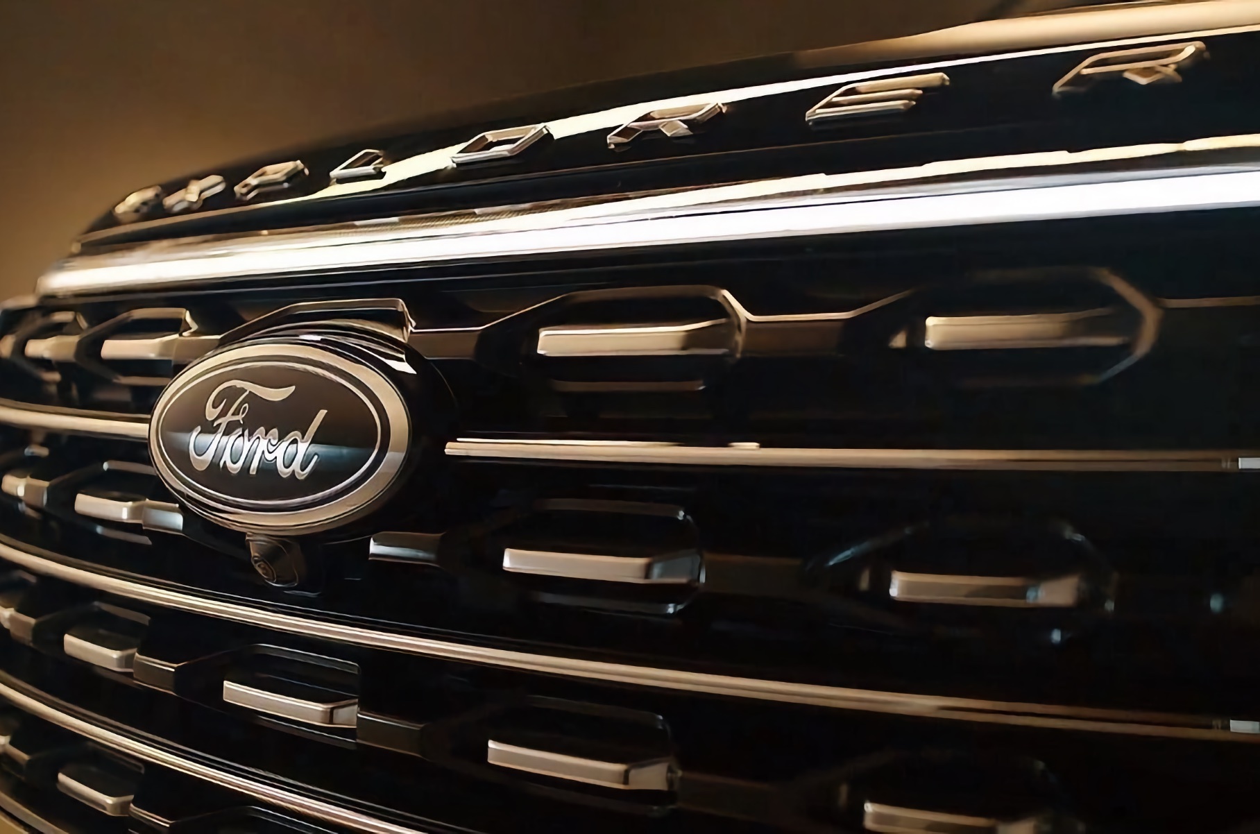 Рестайлинговый Ford Explorer: новые фотографии