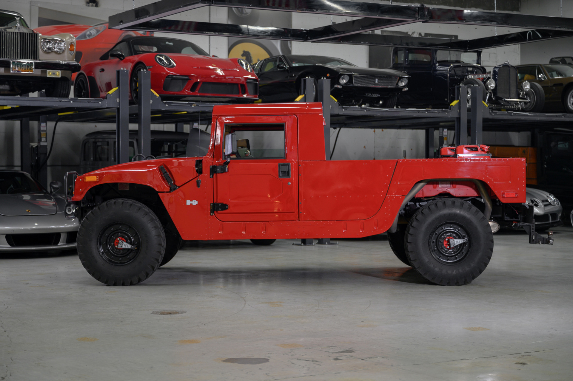 Редчайший пикап Hummer H1 выставили на продажу