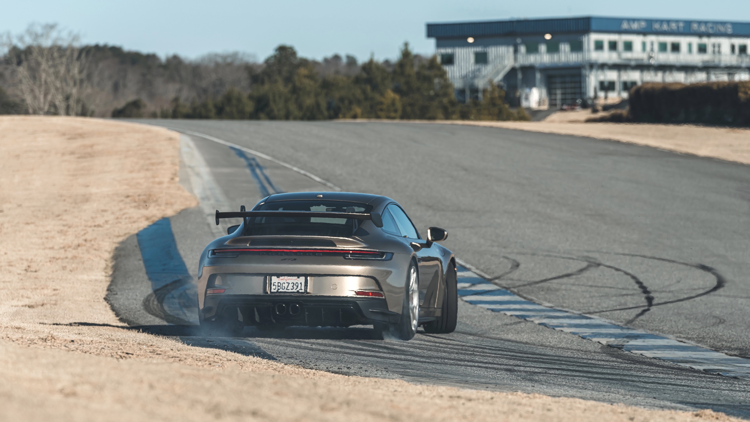 Porsche показала процесс рождения спорткаров 911 GT3