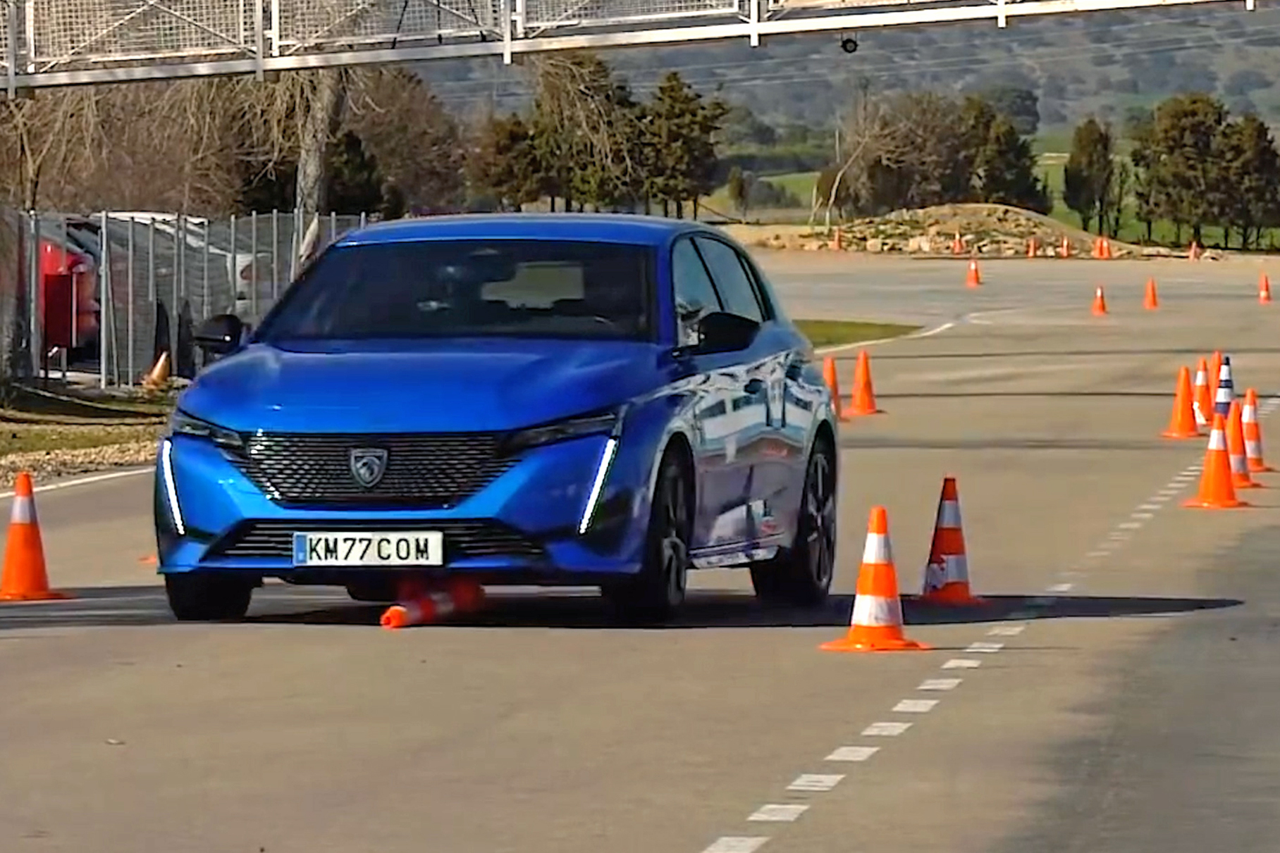 Peugeot 308 «потерял» рулевое управление во время «лосиного теста» — Motor