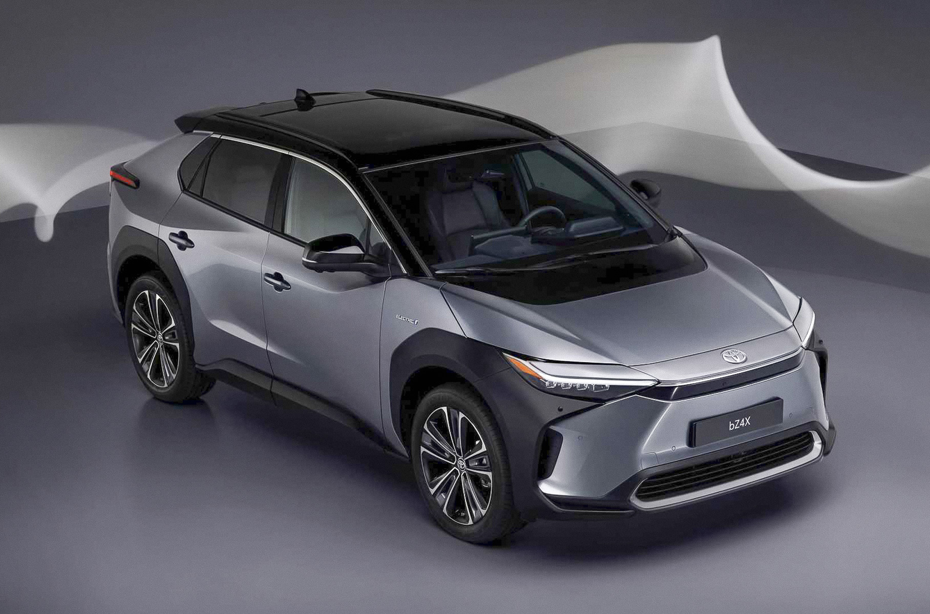 Первый электрокроссовер Toyota готов к дебюту: все подробности