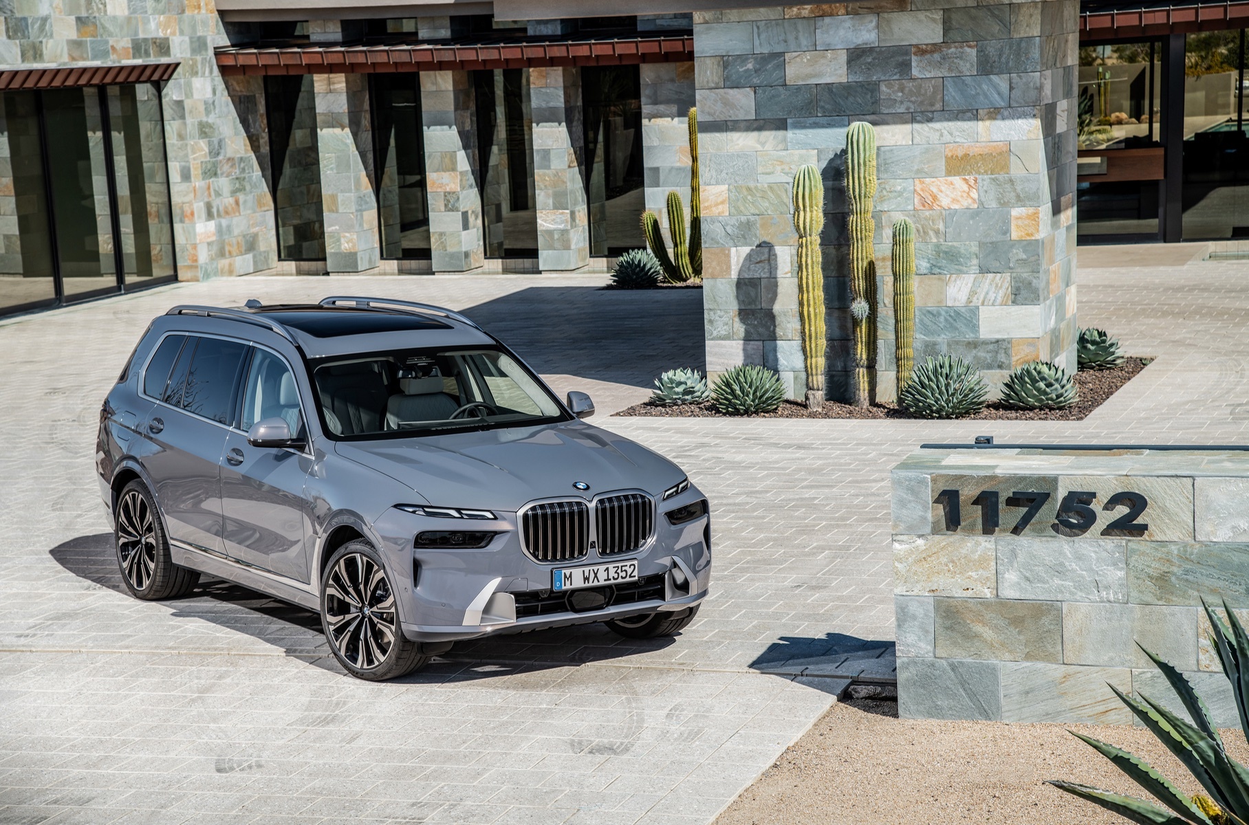 BMW x7 Paradigm