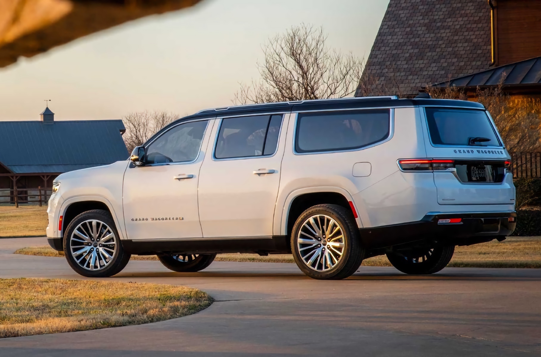 Jeep Grand Wagoneer l 2023