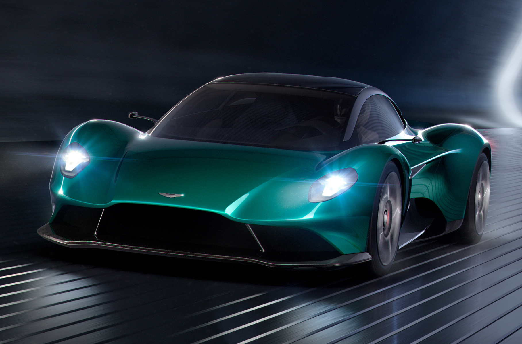 ###  Среднемоторный суперкар [переработали](https://motor.ru/news/aston-martin-vanquish-31-03-2022.htm) ещё до запуска: он получит другие мотор и имя, а старт выпуска перенесли с нынешнего года на 2025-й. Взамен V6 разработки Aston Martin ему достанется двухнаддувный двигатель Mercedes-AMG. Наименование, ушедшее в историю вместе с серийной моделью четыре года назад, решили не возрождать.