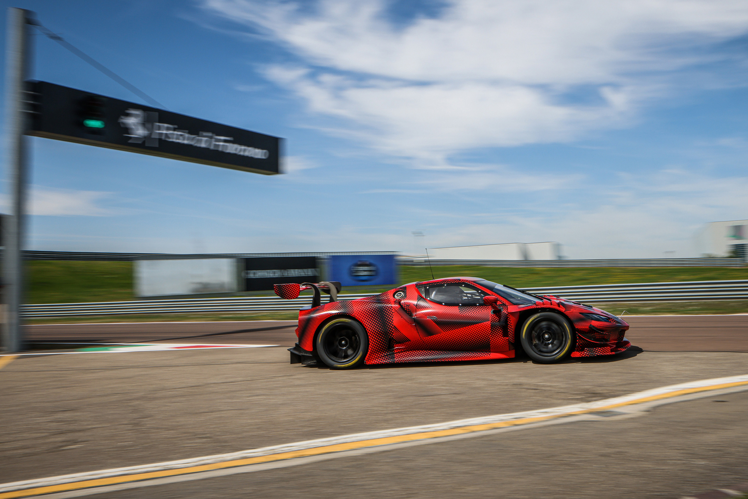 Ferrari 488 Challenge EVO