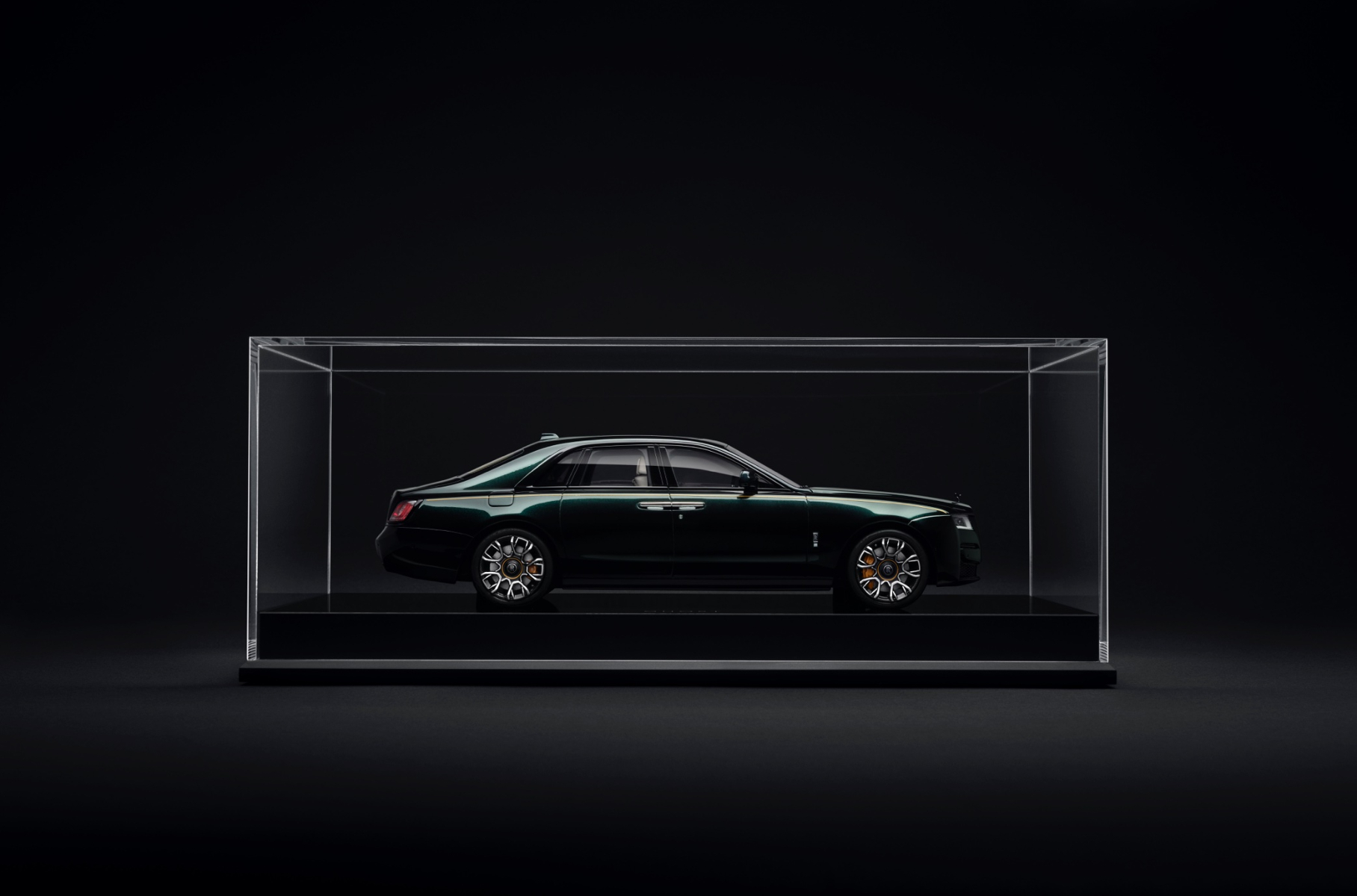 В Россию привезли модели Rolls-Royce стоимостью 167 тысяч рублей