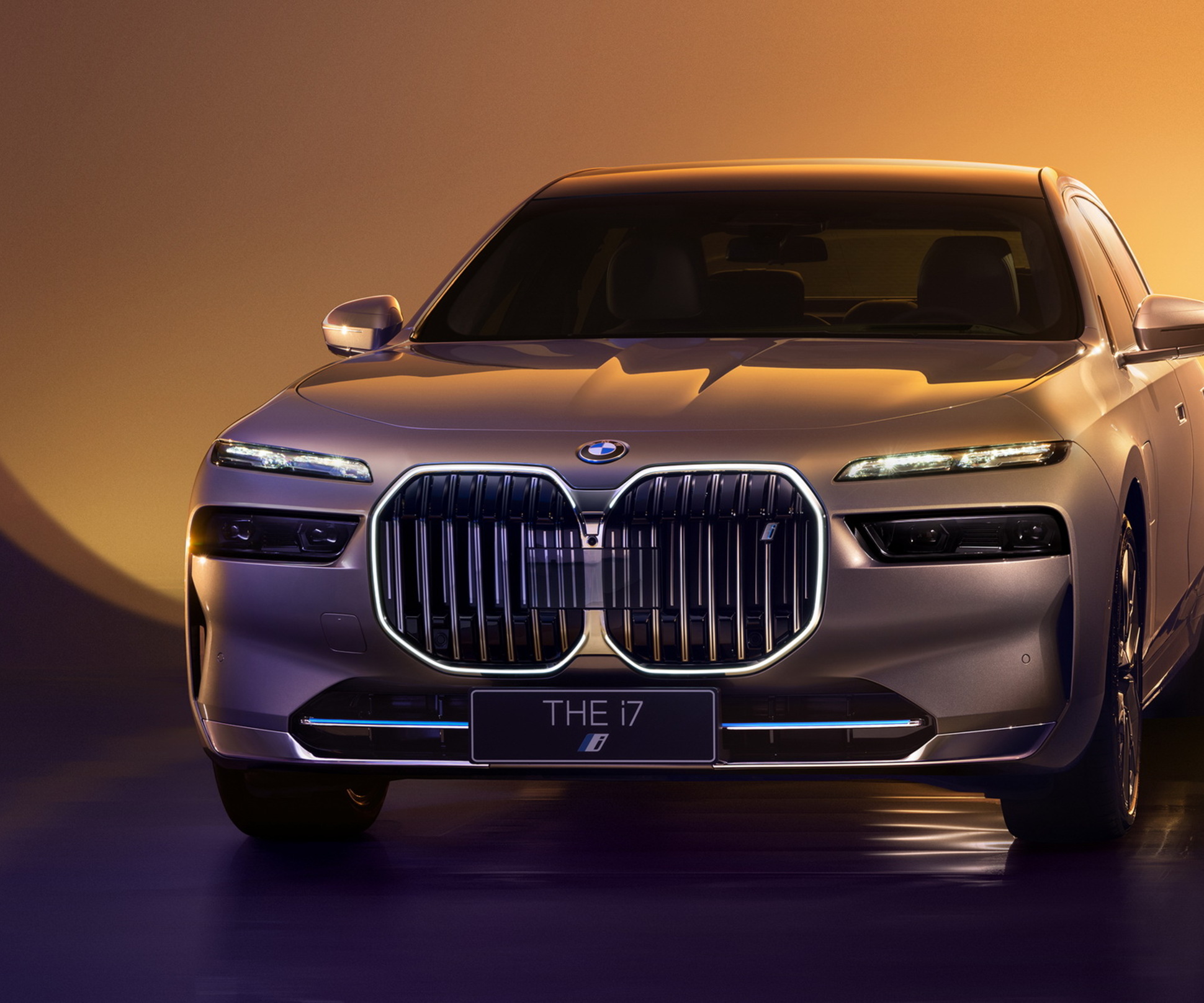 BMW раскрыла секрет новой i7 L для Китая — Motor