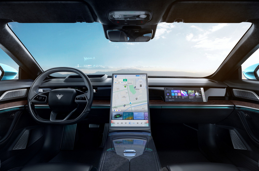 1100 км без подзарядки: показан новый конкурент Tesla Model 3 из Китая