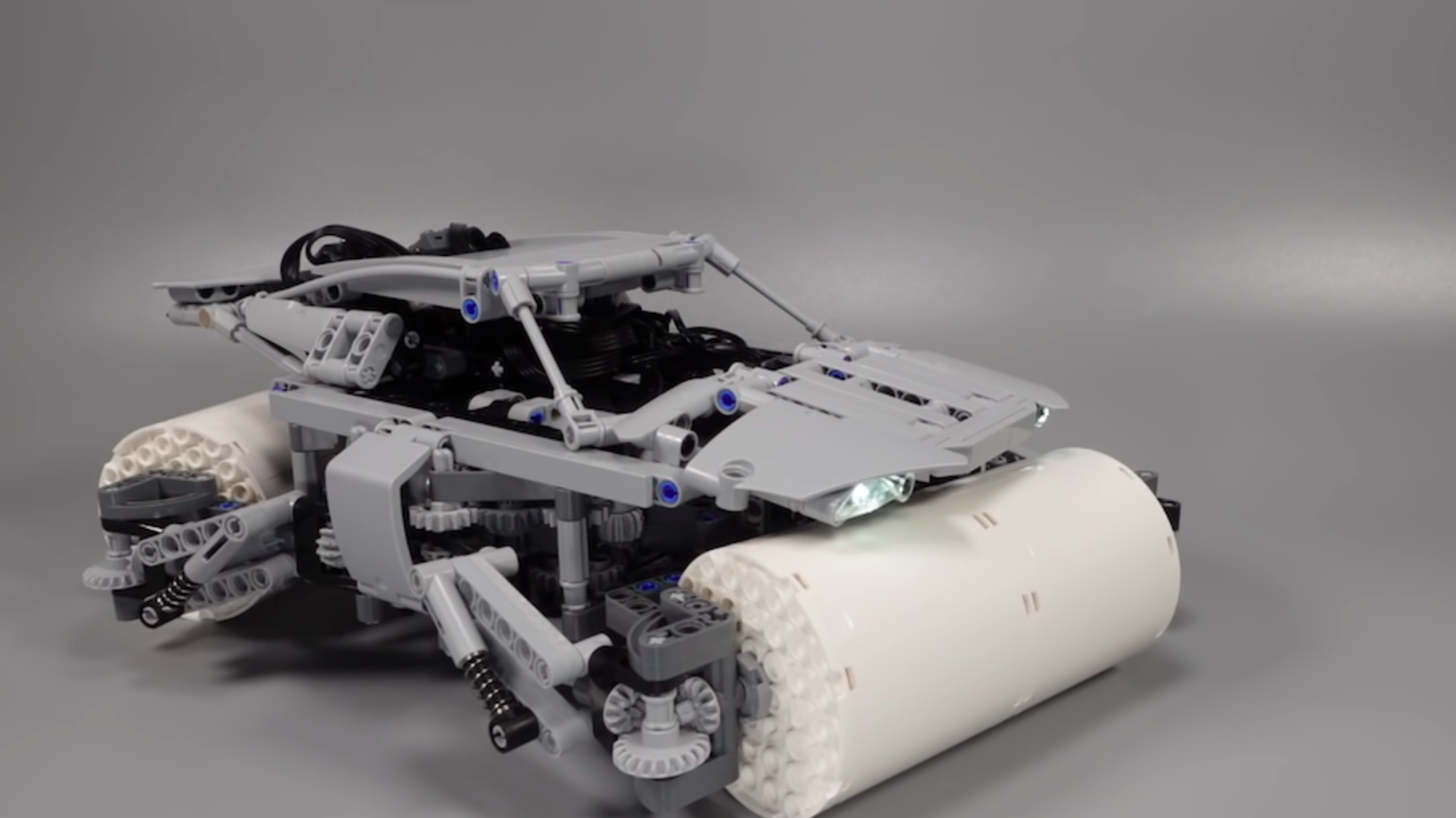 Посмотрите на радиоуправляемую машинку Флинстоунов из Lego — Motor