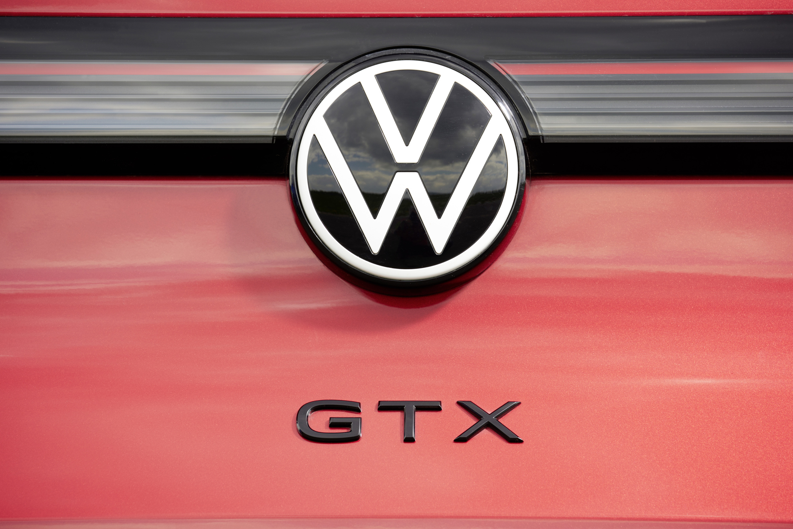 Volkswagen готовит заряженный электромобиль ID.3 GTX