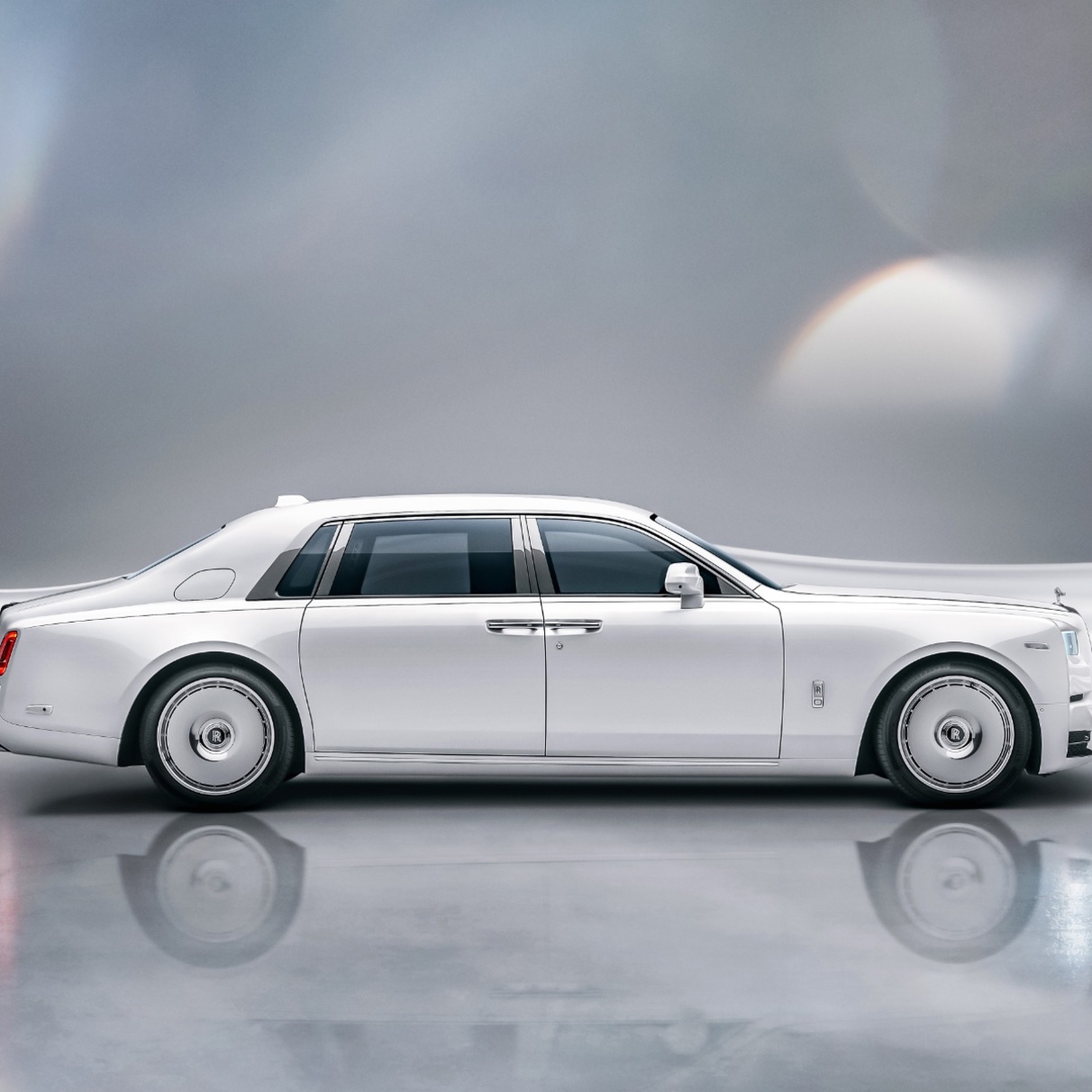 Rolls-Royce представил обновленный Phantom — Motor