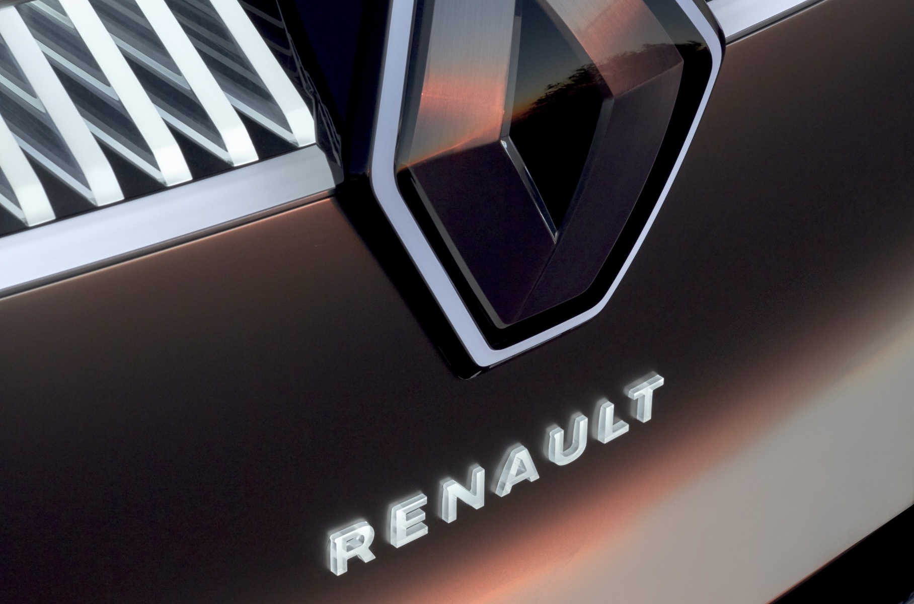 В Минпромторге назвали основные условия сделки с Renault